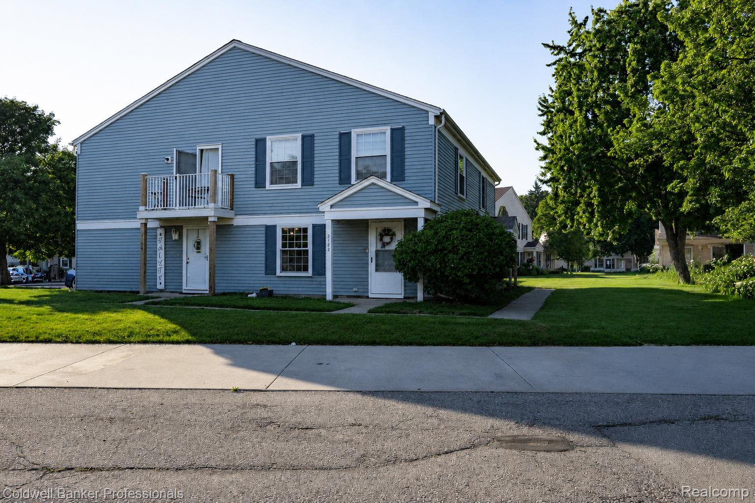 Beechtree Ct, Lake Orion, MI 48360