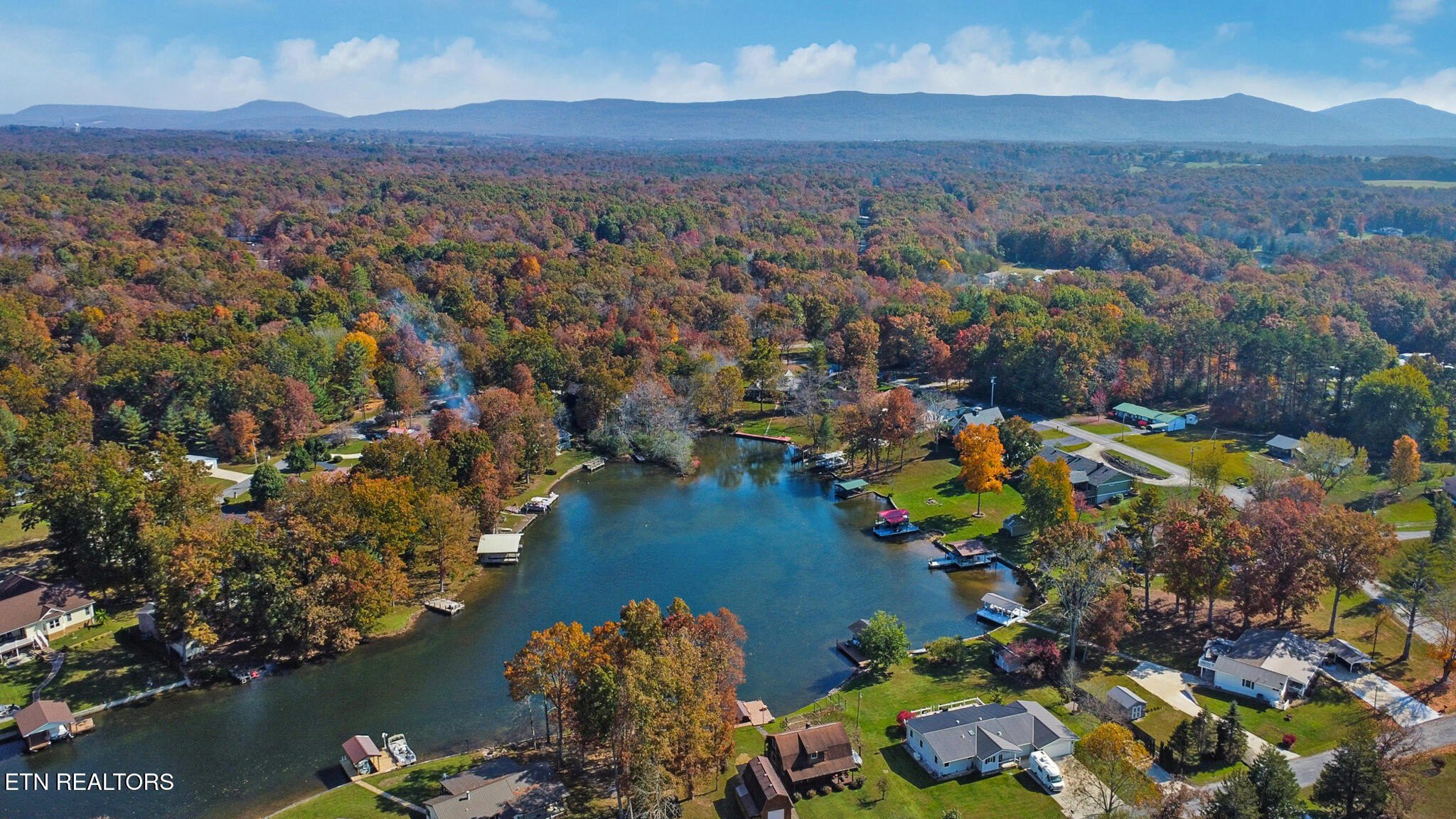 Crossville, Tennessee, 38572, United States, 3 Bedrooms Bedrooms, ,4 BathroomsBathrooms,Residential,For Sale,1977432