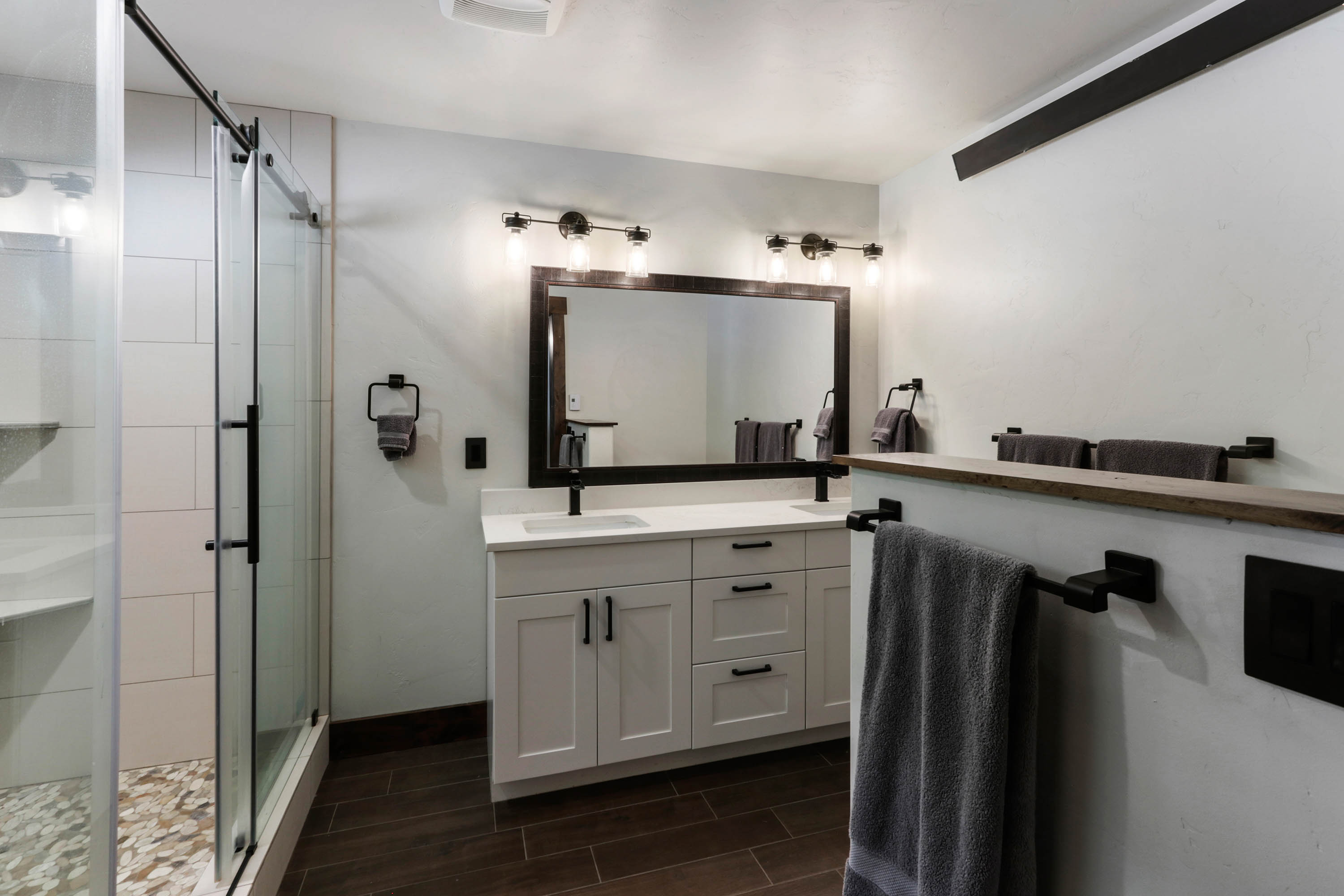 Sandpoint, Idaho, 83864, United States, 6 Bedrooms Bedrooms, ,8 BathroomsBathrooms,Residential,For Sale,1975419