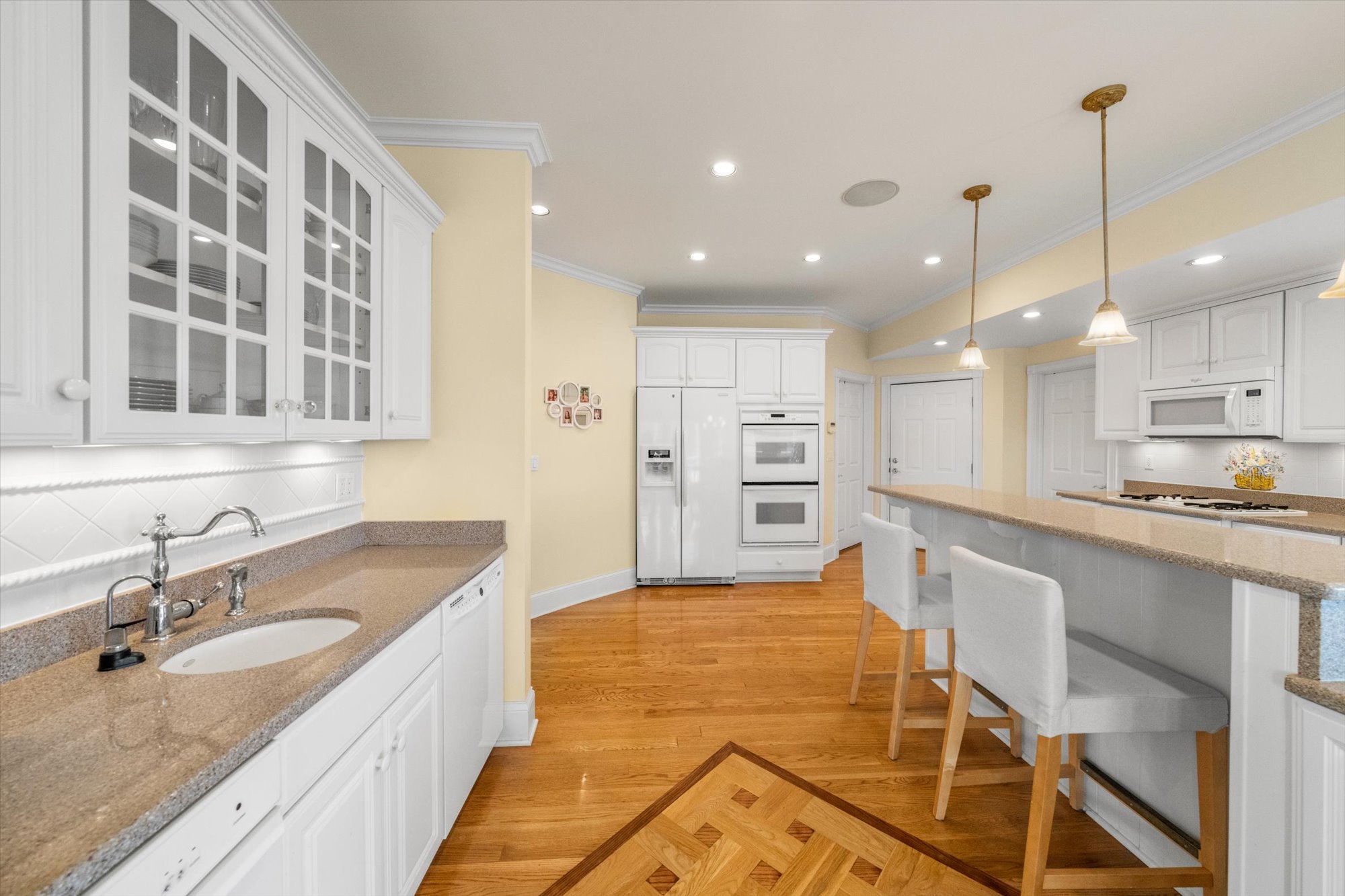 Sevierville, Tennessee, 37876-5201, United States, 3 Bedrooms Bedrooms, ,4 BathroomsBathrooms,Residential,For Sale,1810595