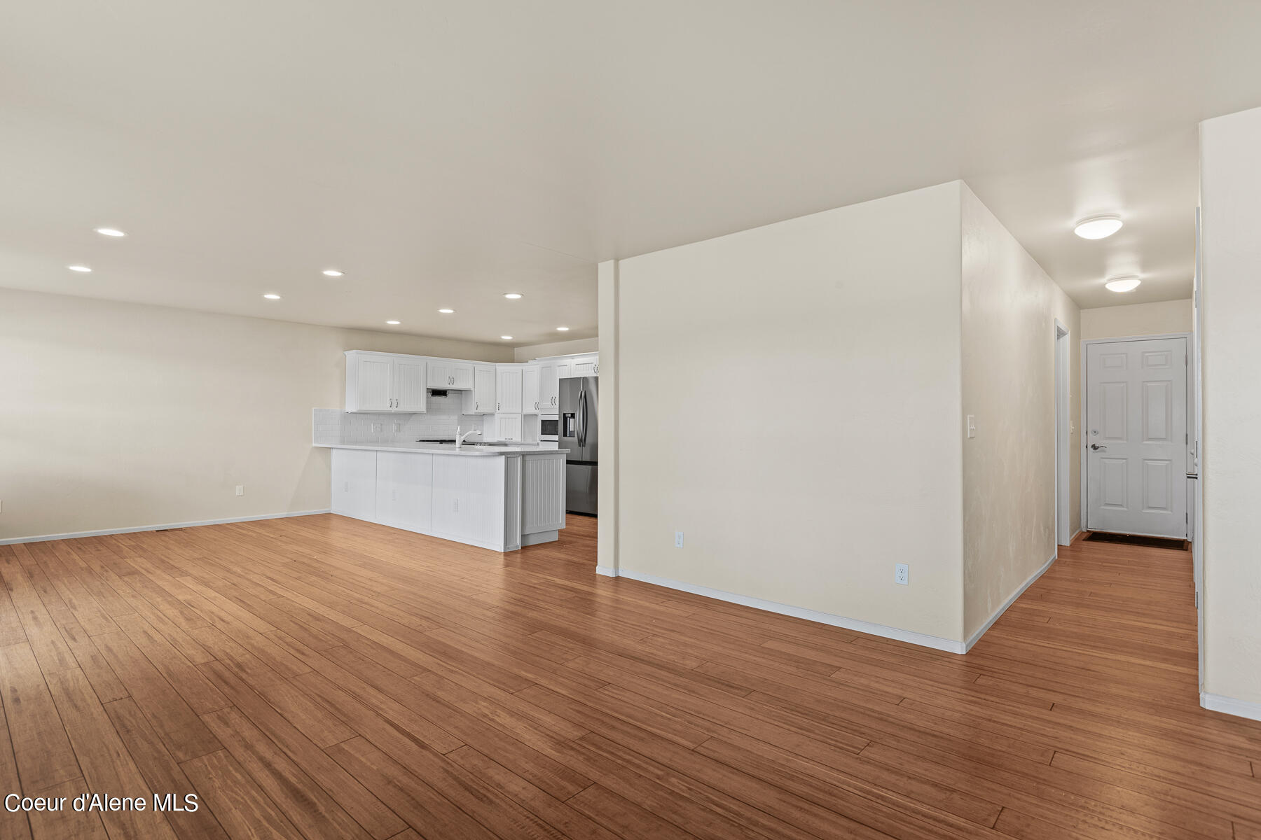 Coeur d'Alene, Idaho, 83814, United States, 5 Bedrooms Bedrooms, ,3 BathroomsBathrooms,Residential,For Sale,1976394