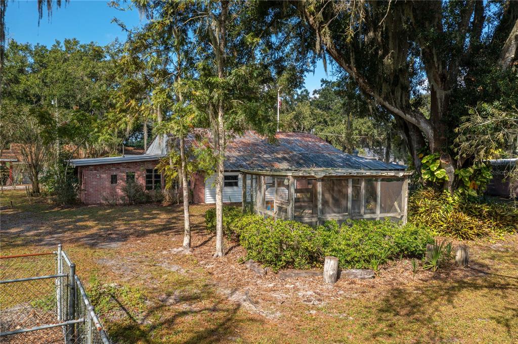 4911 W Sam Allen Road, Plant City, Florida, 33565, United States, 5 Bedrooms Bedrooms, ,3 BathroomsBathrooms,Residential,For Sale,4911 W Sam Allen Road,1672218