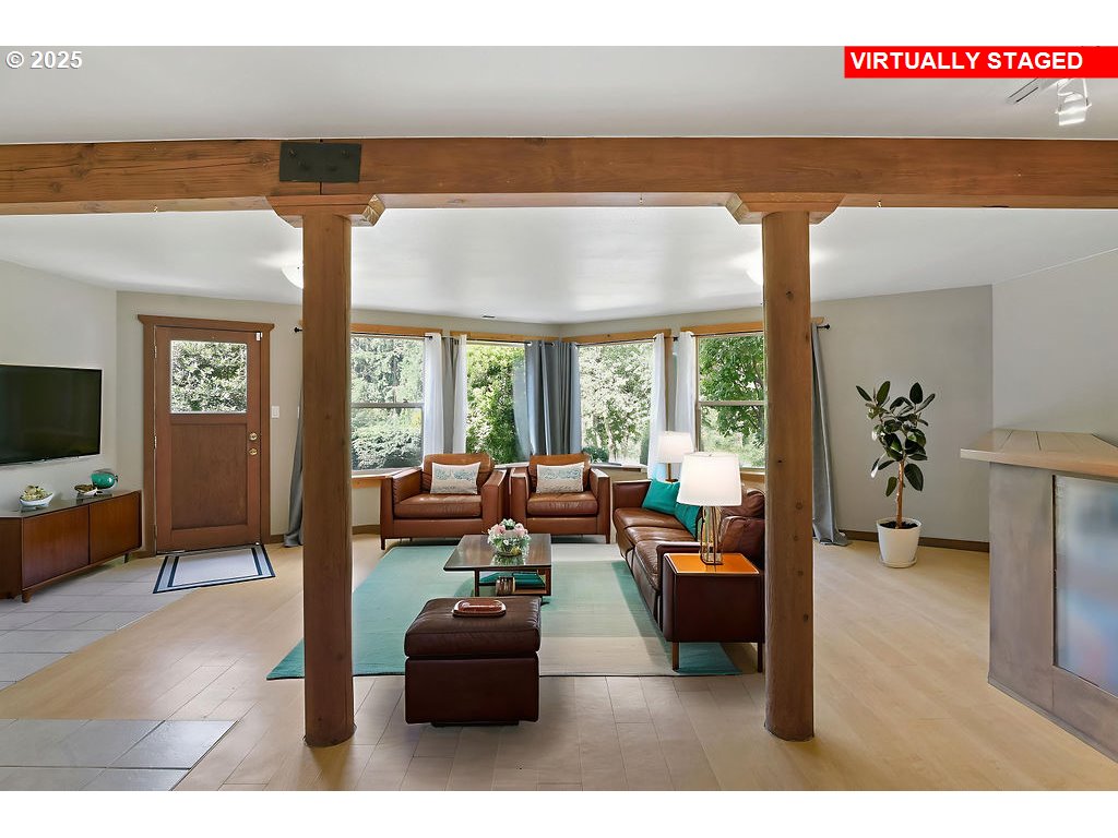 Kalama, Washington, 98625, United States, 3 Bedrooms Bedrooms, ,2 BathroomsBathrooms,Residential,For Sale,1988010