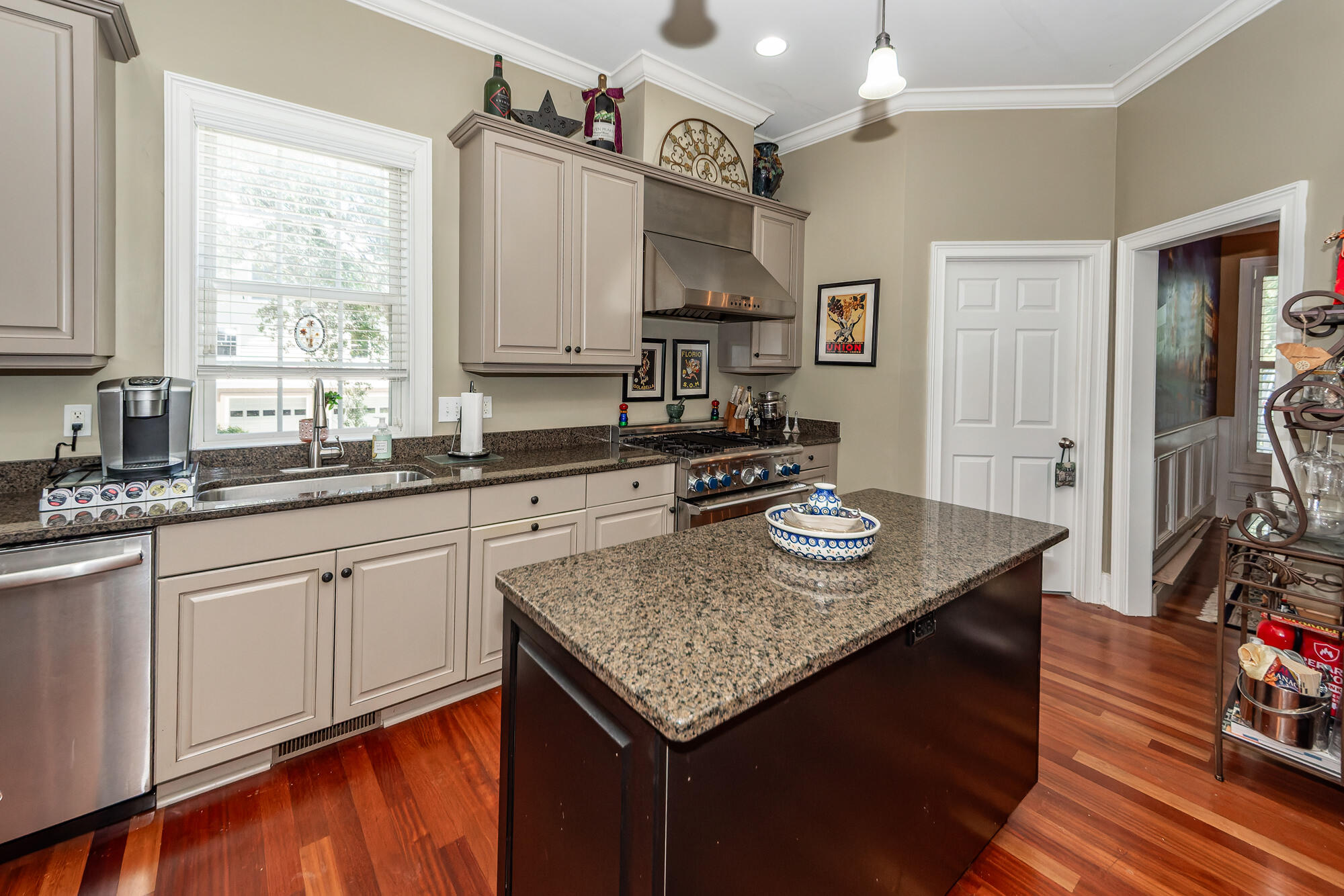 Mount Pleasant, South Carolina, 29466, United States, 5 Bedrooms Bedrooms, ,4 BathroomsBathrooms,Residential,For Sale,1792938