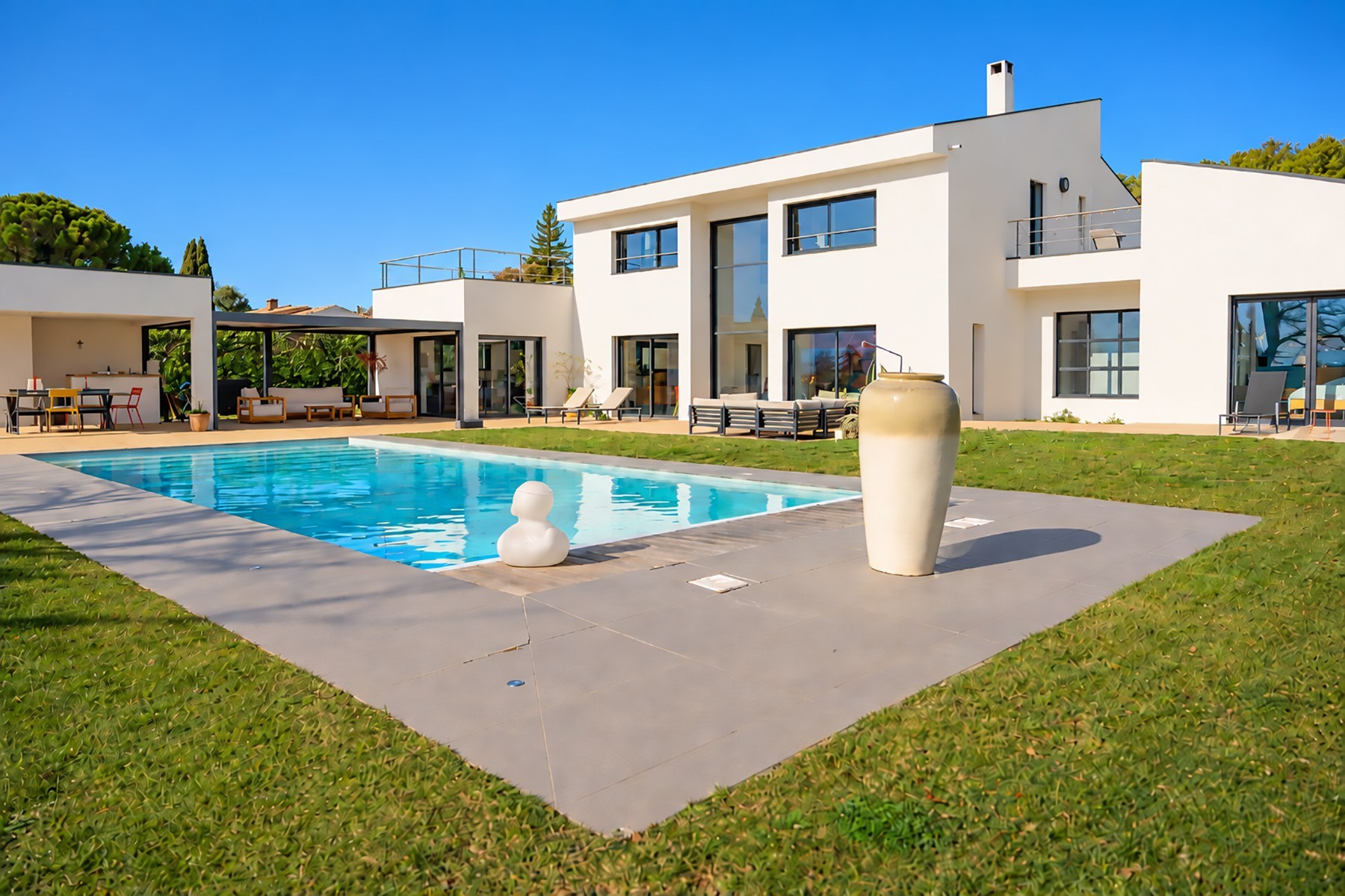  Elegant Contemporary Home of 250 m² on 4,000 m² of Grounds North of Aix-en-Prov… - 物件實景