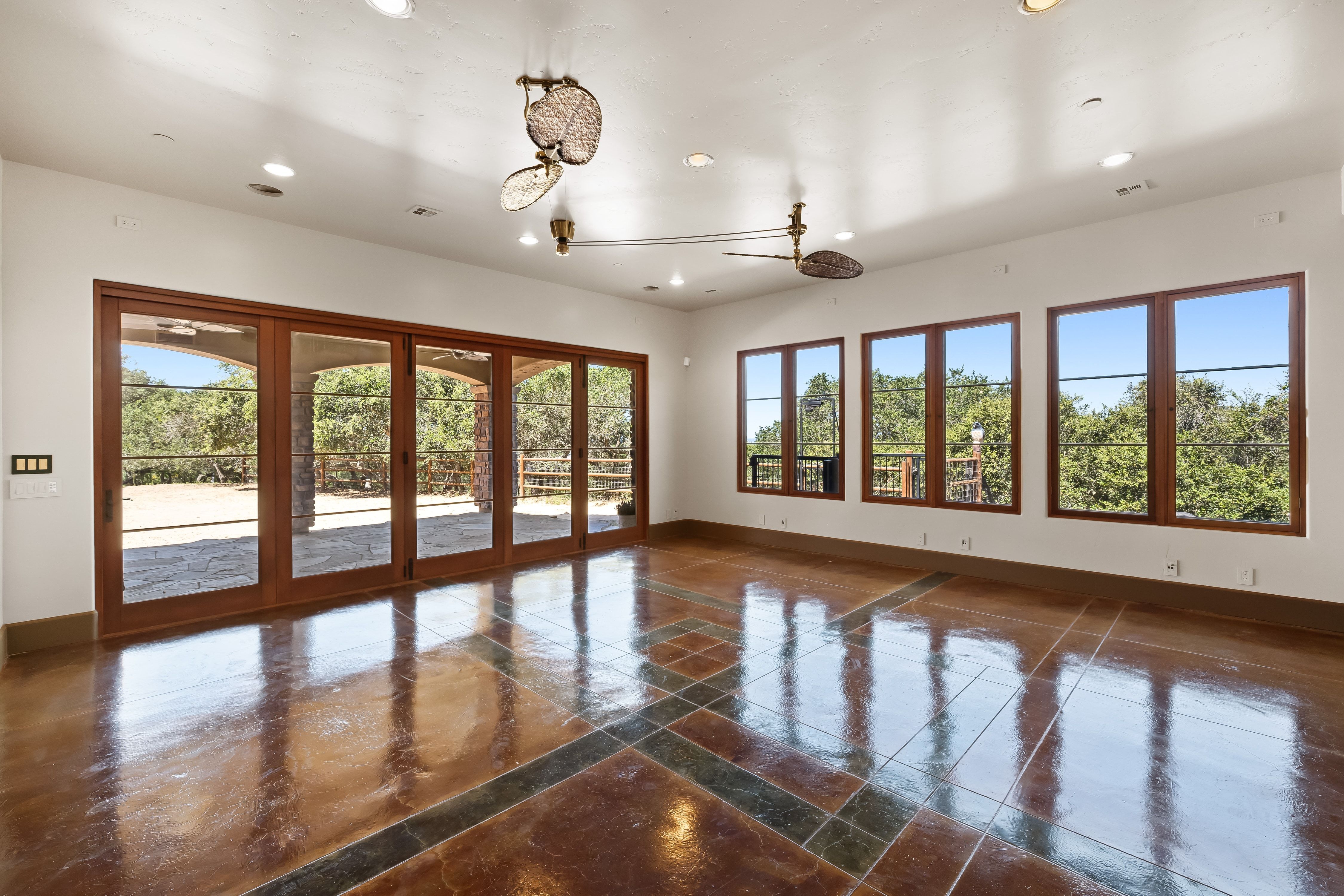  Tuscan Coastal Estate with Panoramic Ocean Views - 物件實景