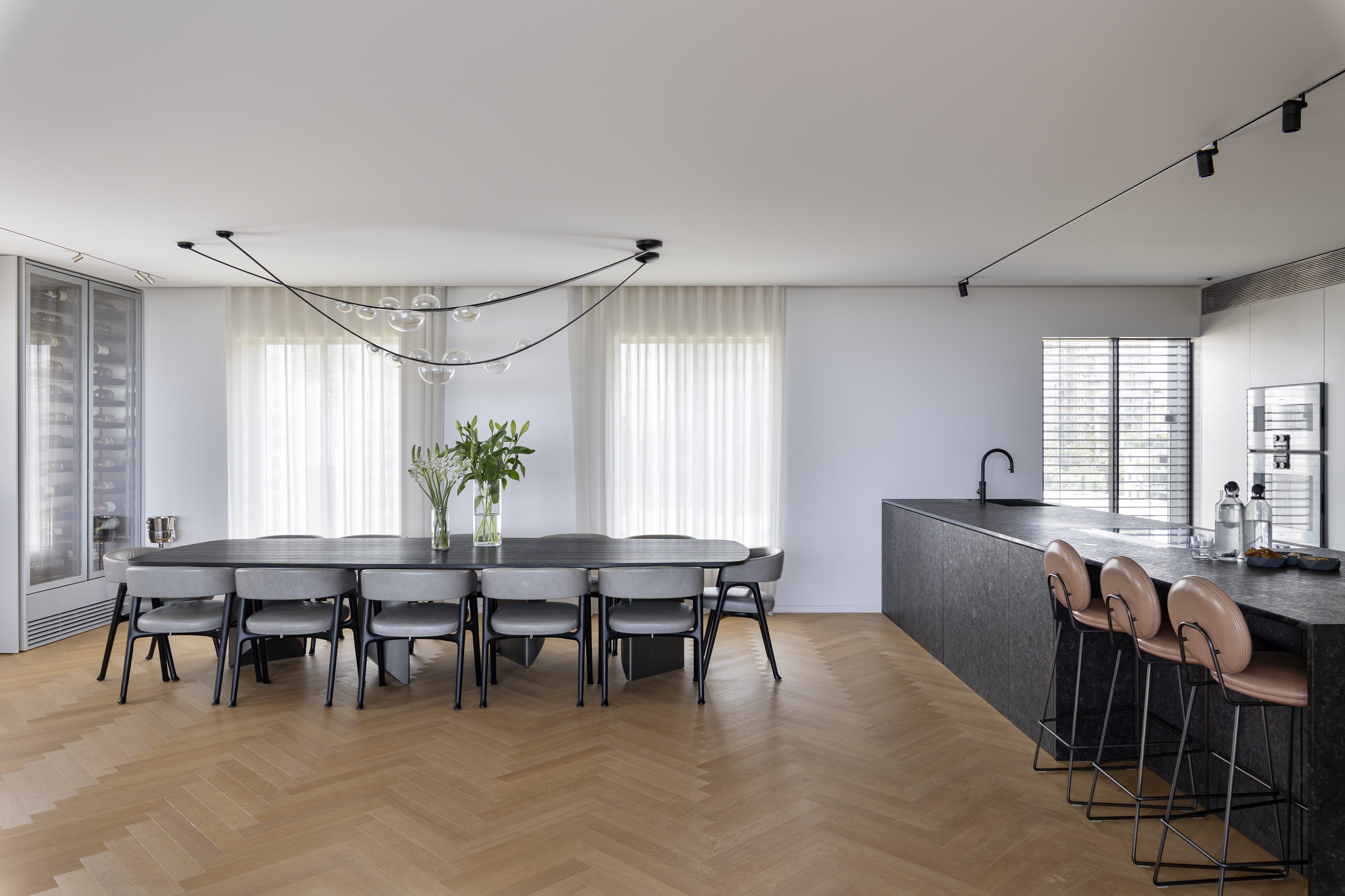  Above the Coastline: Resort-Style Penthouse in Northern Tel Aviv - 物件實景