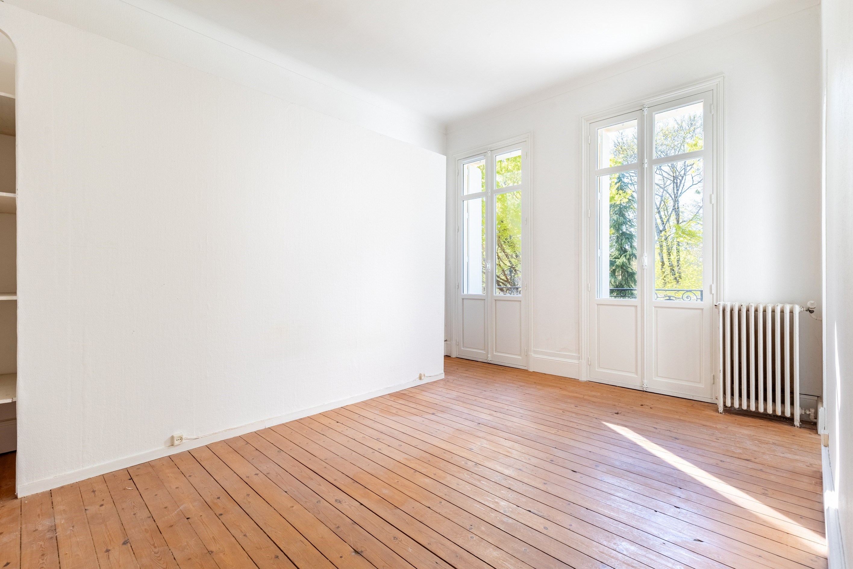  EXCLUSIVE LISTING – ELEGANT BOURGEOIS HOME – VIEWS OF PARC BORDELAIS – TERRACES… - 物件實景