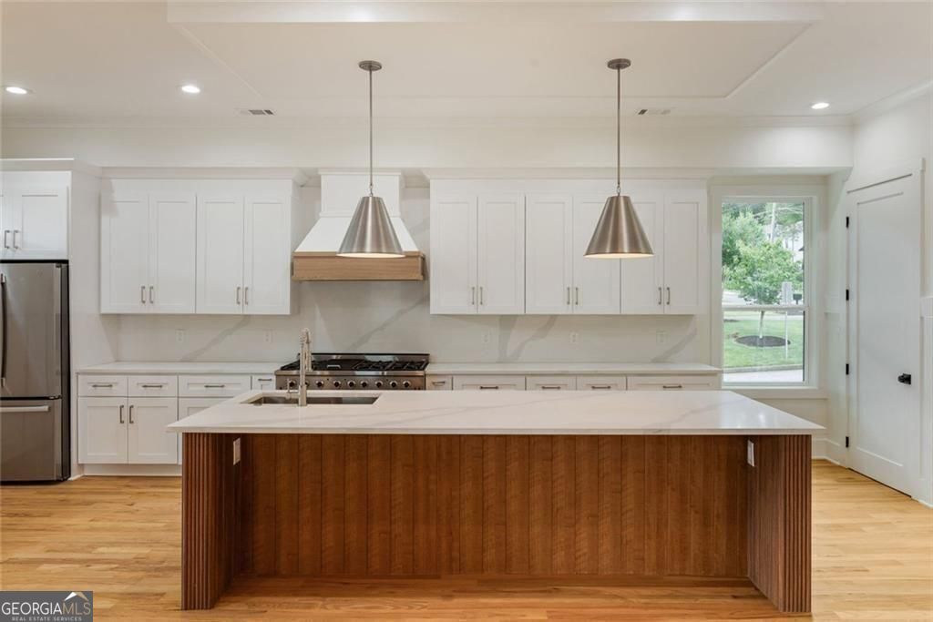 Avondale Estates, Georgia, 30002, United States, 5 Bedrooms Bedrooms, ,5 BathroomsBathrooms,Residential,For Sale,1904191