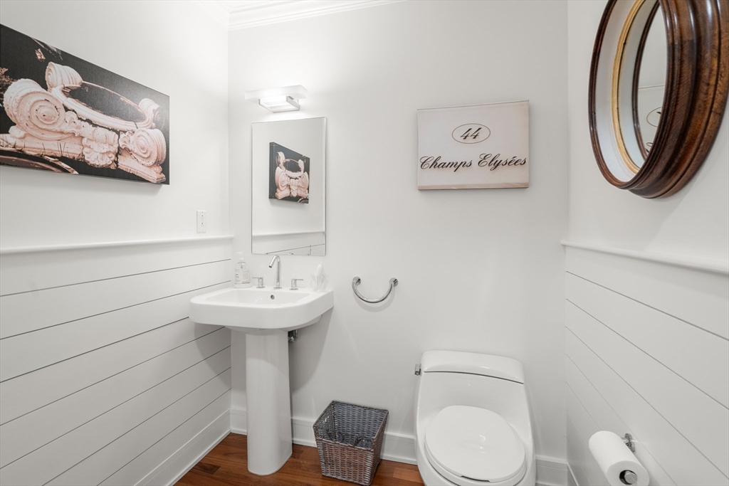Boston, Massachusetts, 02110, United States, 2 Bedrooms Bedrooms, ,3 BathroomsBathrooms,Residential,For Sale,1868847