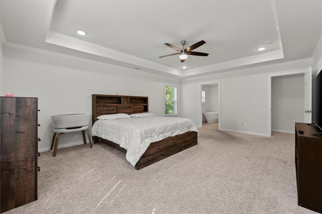 Hampton, Georgia, 30228, United States, 5 Bedrooms Bedrooms, ,4 BathroomsBathrooms,Residential,For Sale,1956814
