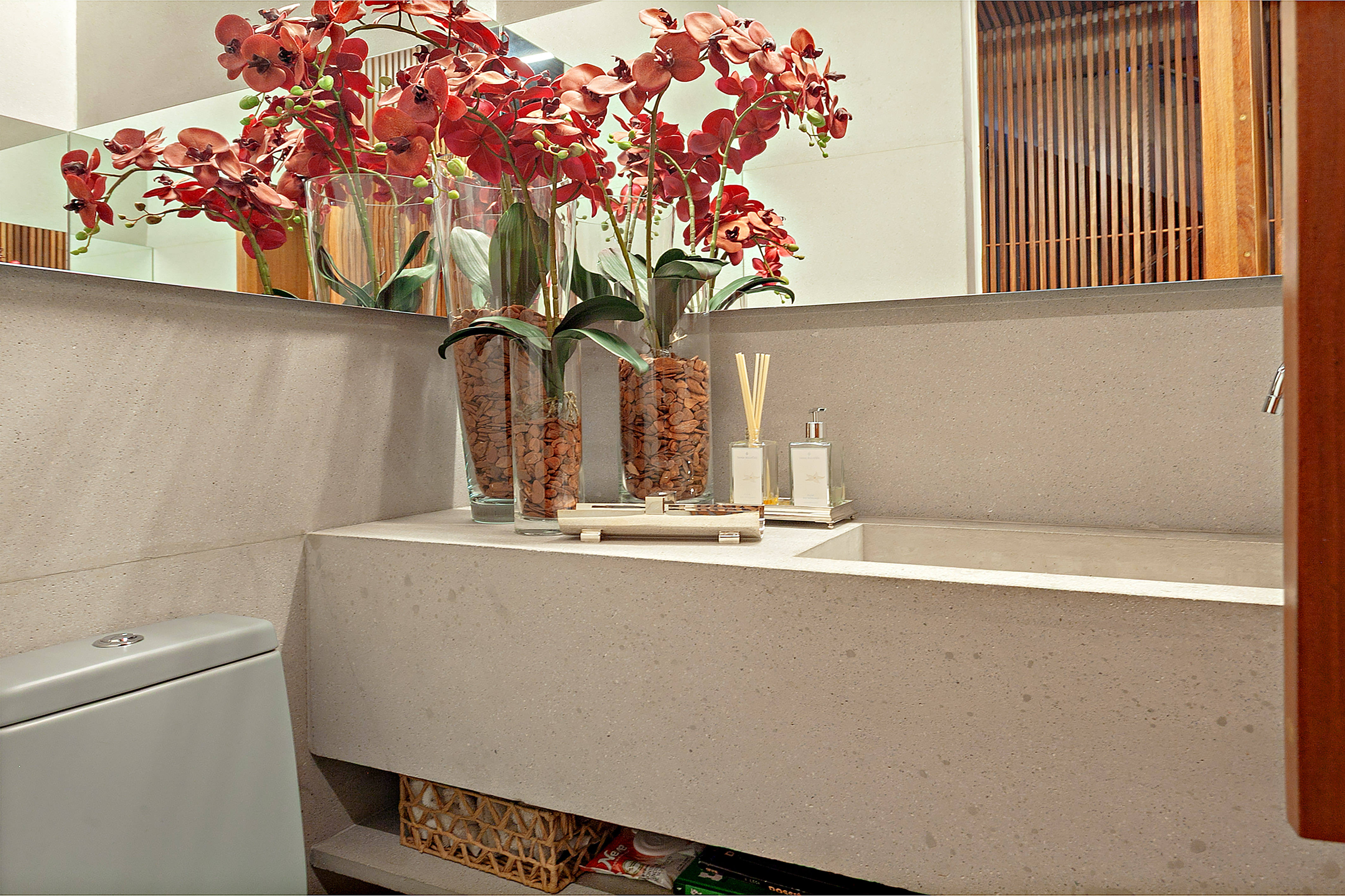  Contemporary residence in a private condominium with pool and integrated living - 物件實景