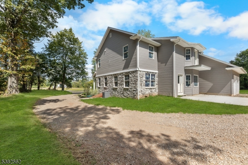 Readington Twp., New Jersey, 08853, United States, 3 Bedrooms Bedrooms, ,3 BathroomsBathrooms,Residential,For Sale,1939068