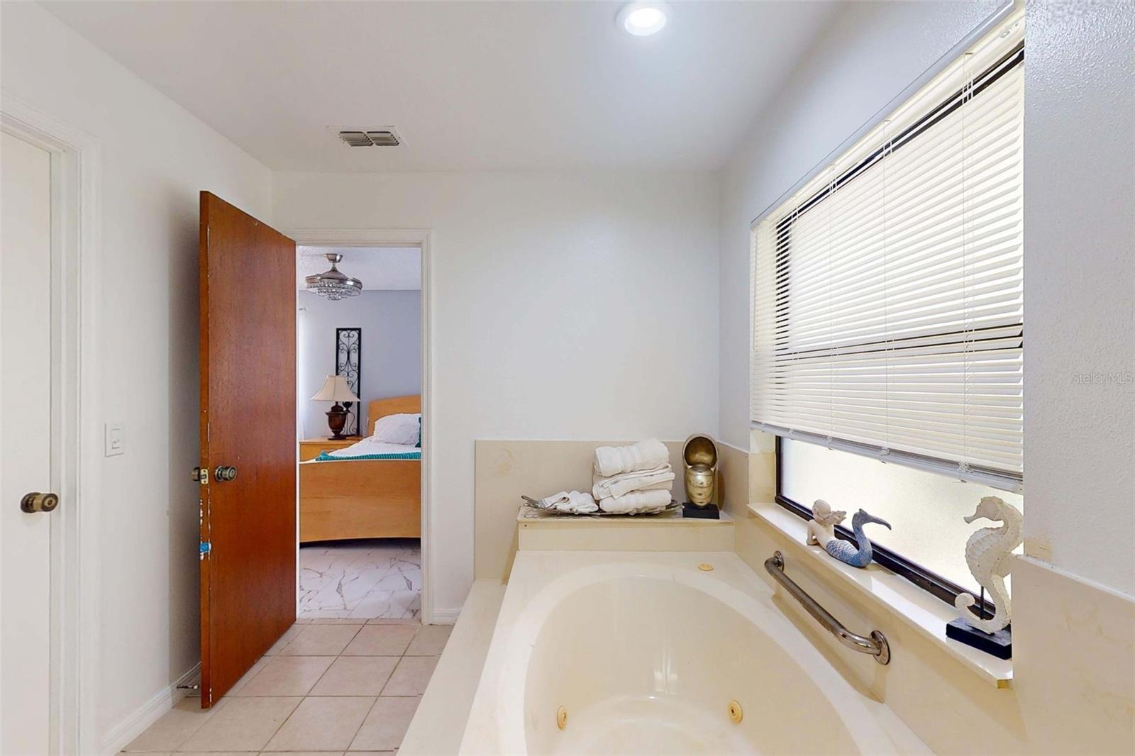 DUNNELLON, Florida, 34433, United States, 3 Bedrooms Bedrooms, ,2 BathroomsBathrooms,Residential,For Sale,1919933