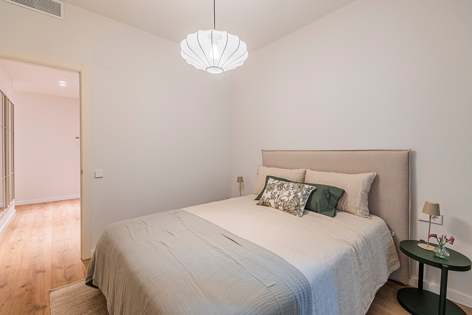  Renovated corner apartment with lots of natural light - 物件實景