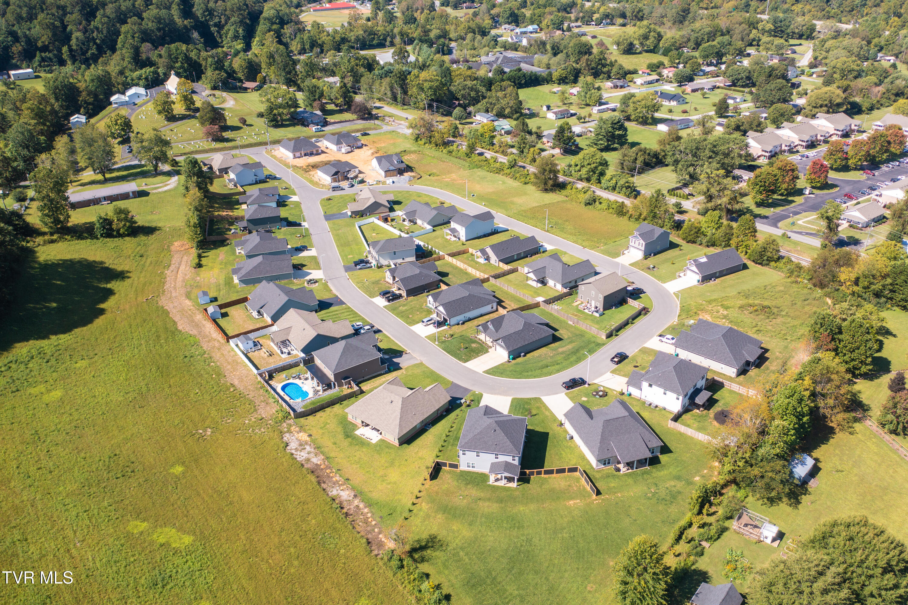 Erwin, Tennessee, 37650, United States, 4 Bedrooms Bedrooms, ,3 BathroomsBathrooms,Residential,For Sale,1944978