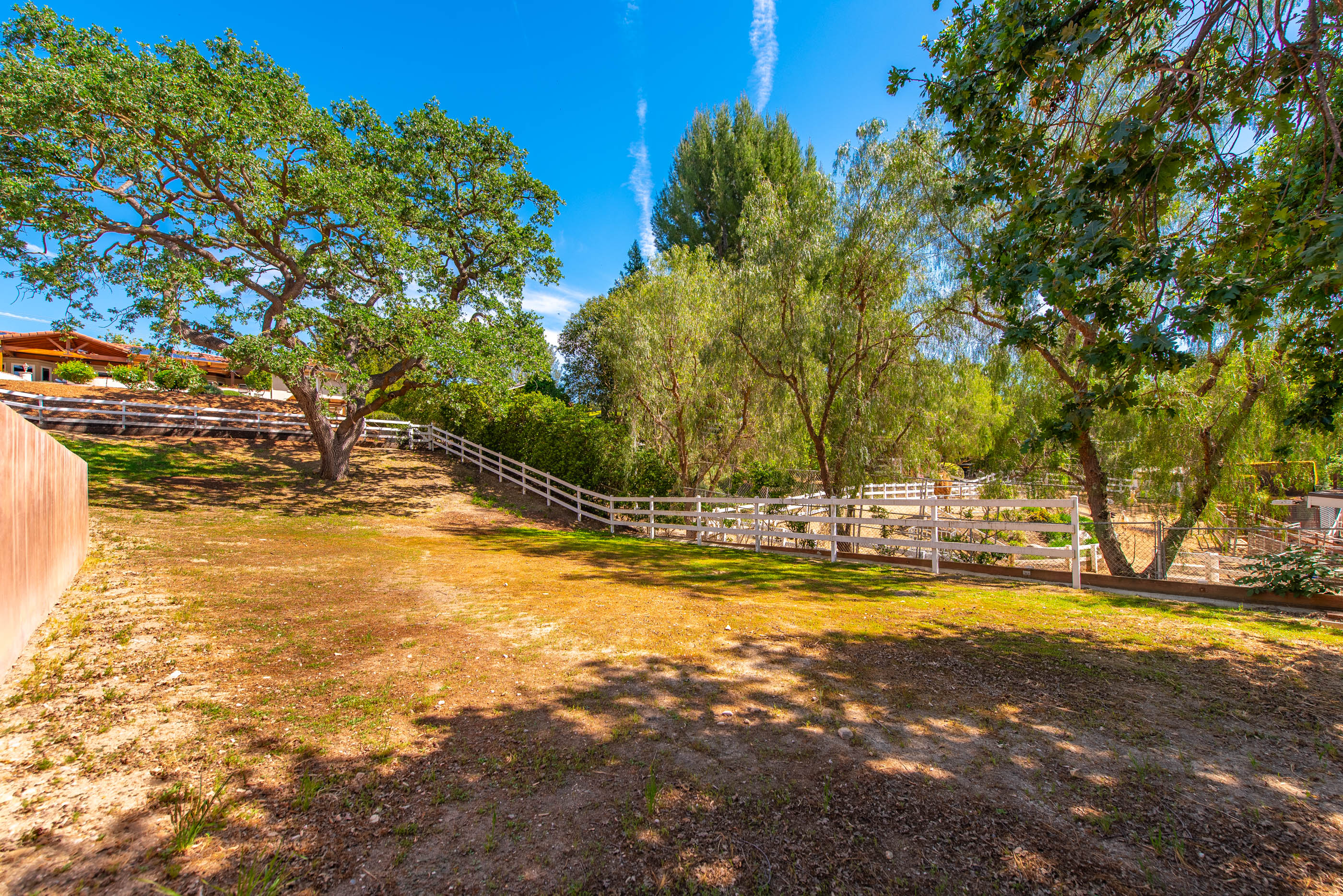  Sprawling Estate in Old Agoura - 物件實景