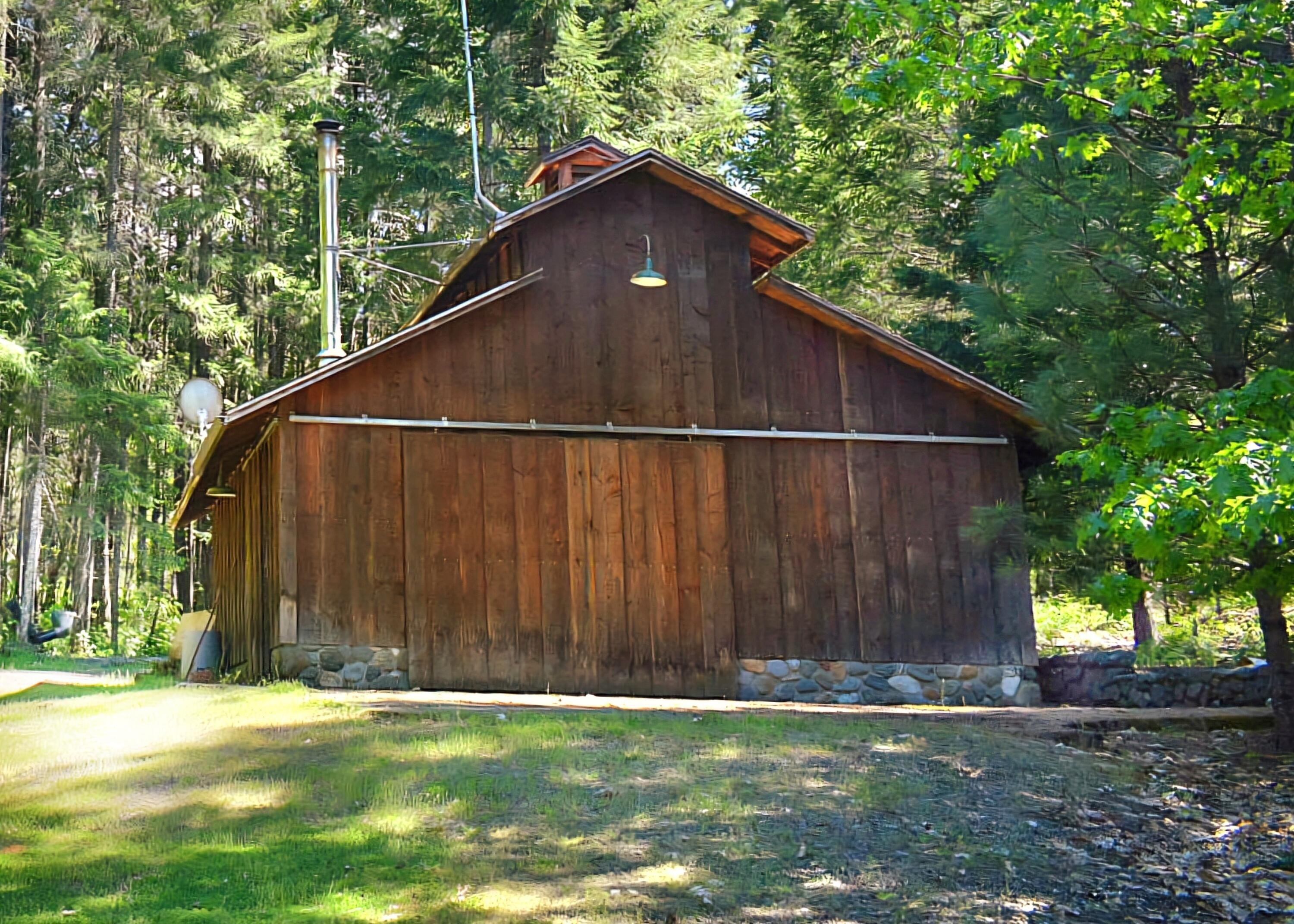 Cave Junction, Oregon, 97523, United States, 3 Bedrooms Bedrooms, ,3 BathroomsBathrooms,Residential,For Sale,1975674