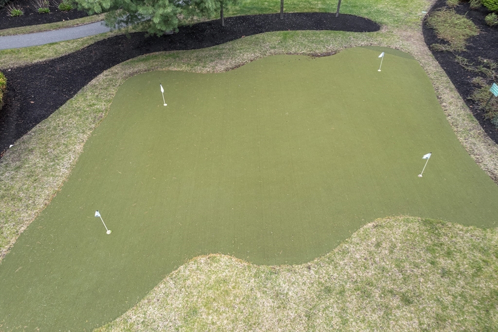 Braintree, Massachusetts, 02184, United States, 2 Bedrooms Bedrooms, ,2 BathroomsBathrooms,Residential,For Sale,1981592