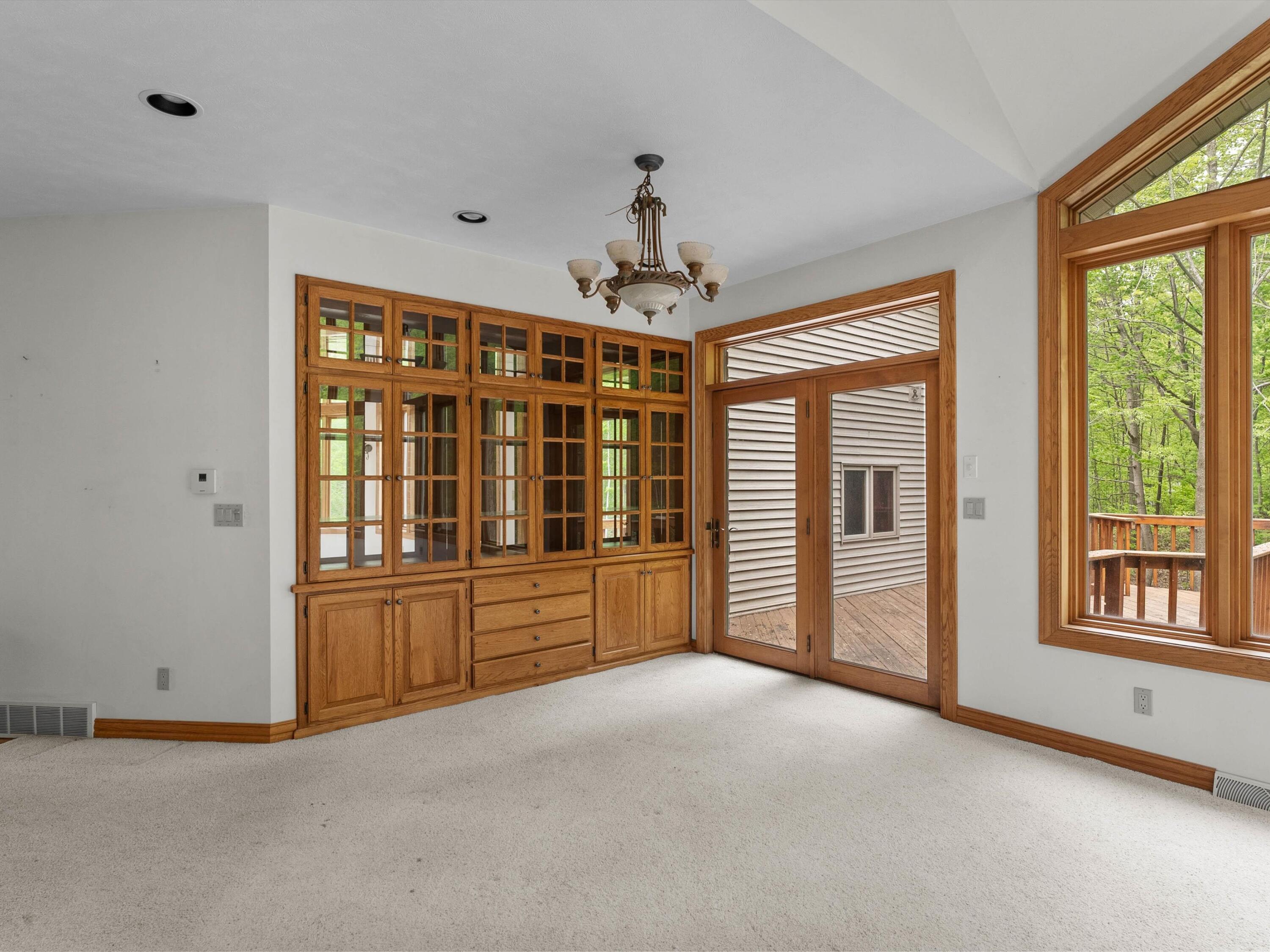 Eaton, Wisconsin, 54245, United States, 3 Bedrooms Bedrooms, ,4 BathroomsBathrooms,Residential,For Sale,1926569