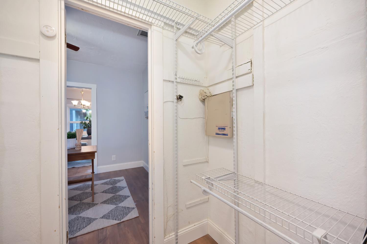 Sacramento, California, 95817, United States, 2 Bedrooms Bedrooms, ,1 BathroomBathrooms,Residential,For Sale,1991606