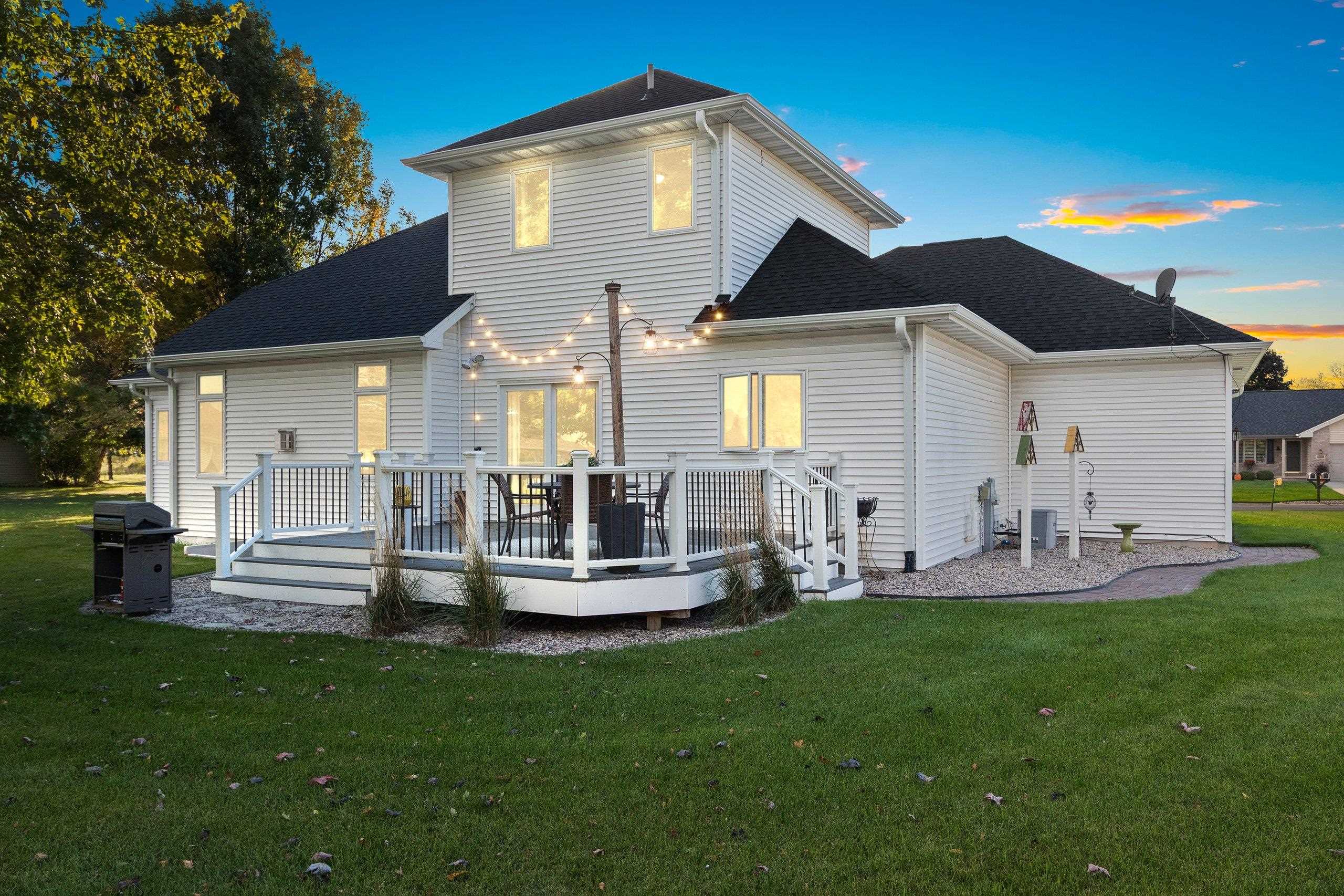 APPLETON, Wisconsin, 54913, United States, 4 Bedrooms Bedrooms, ,3 BathroomsBathrooms,Residential,For Sale,1960996
