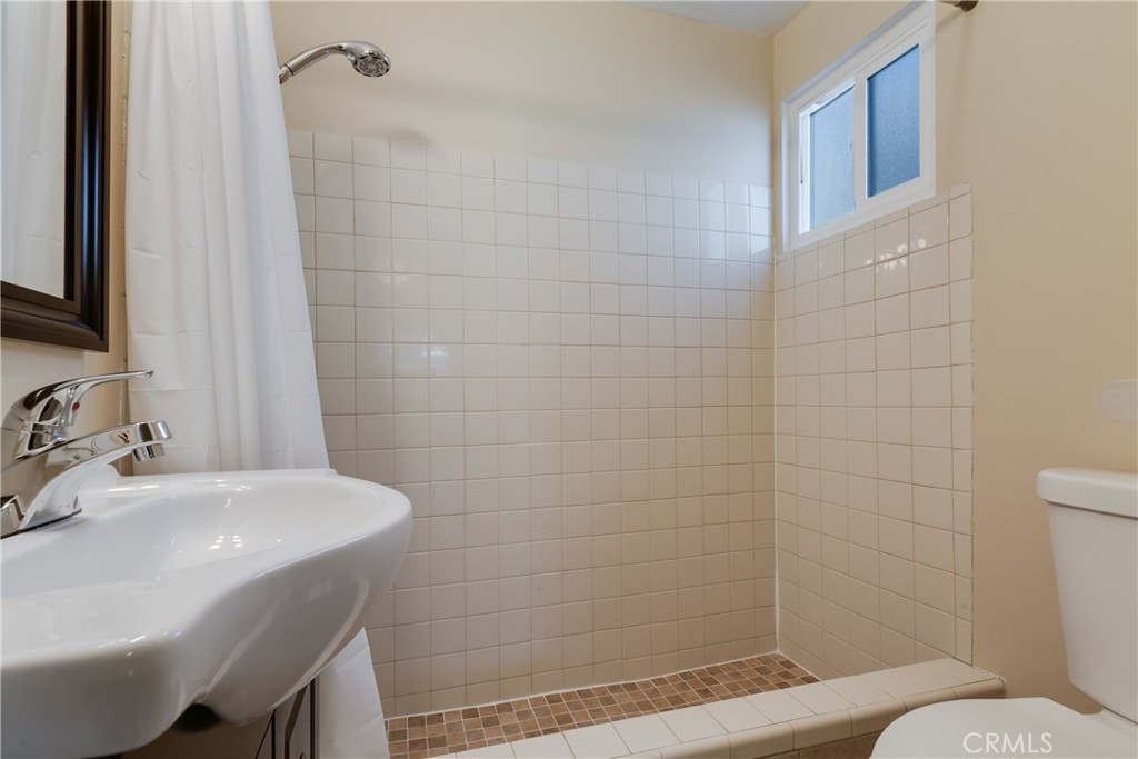 6171 Cleon Avenue, North Hollywood, California, 91606, United States, ,Residential,For Sale,6171 Cleon Avenue,1180800