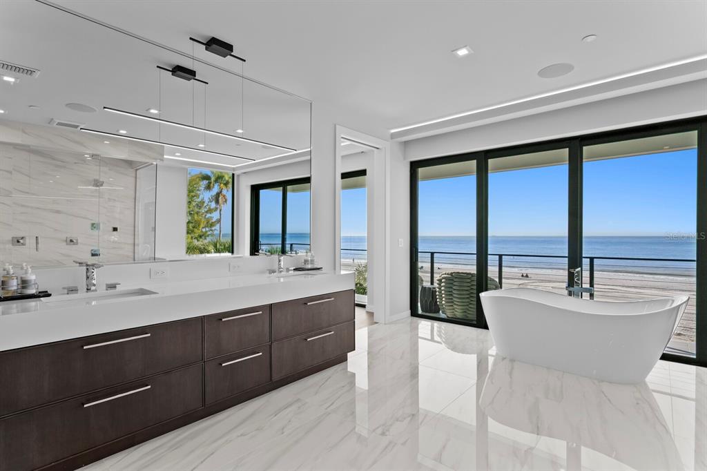 Indian Rocks Beach, Florida, 33785, United States, 8 Bedrooms Bedrooms, ,11 BathroomsBathrooms,Residential,For Sale,1997282