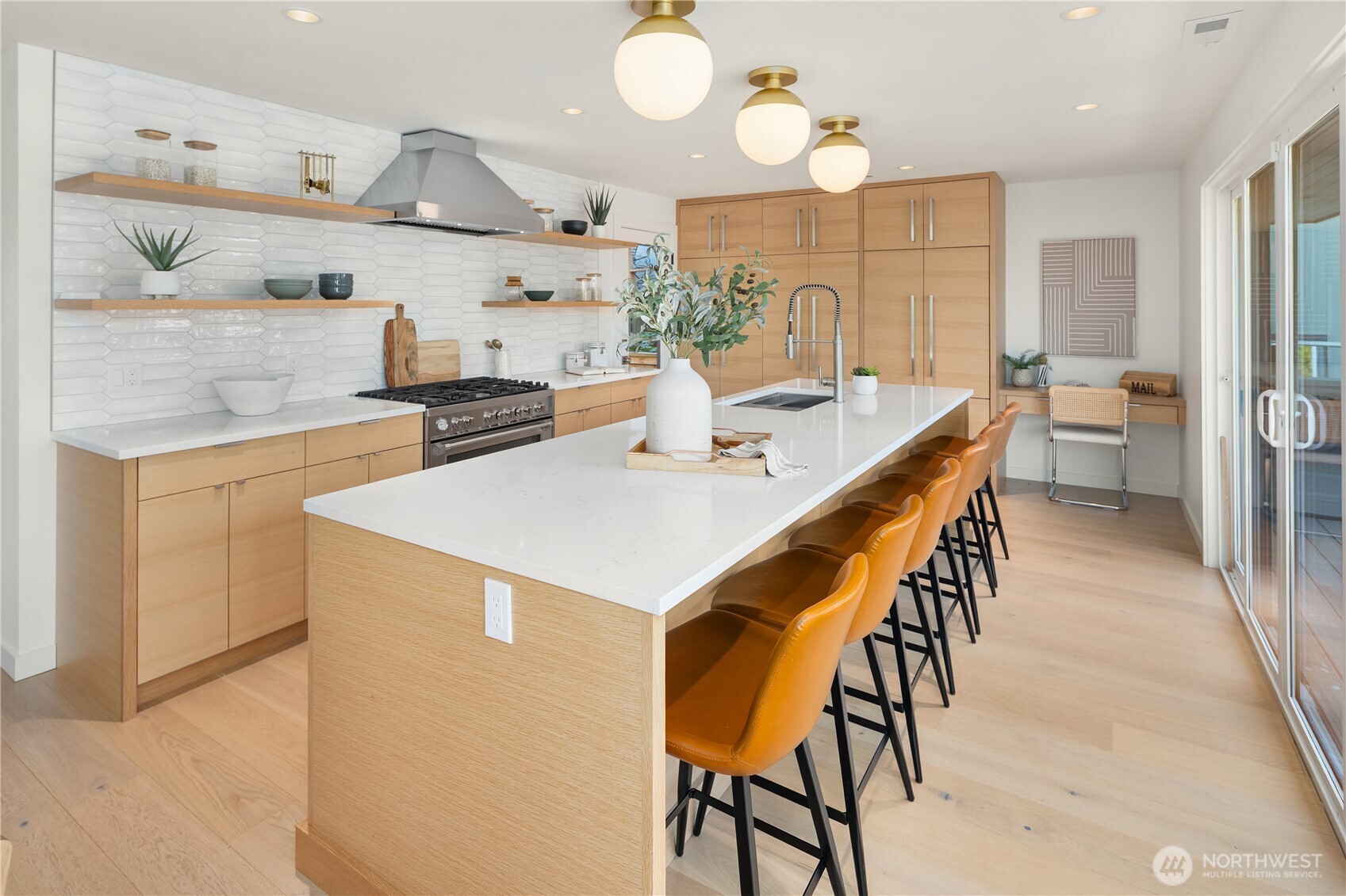 Seattle, Washington, 98177, United States, 4 Bedrooms Bedrooms, ,1 BathroomBathrooms,Residential,For Sale,1988079