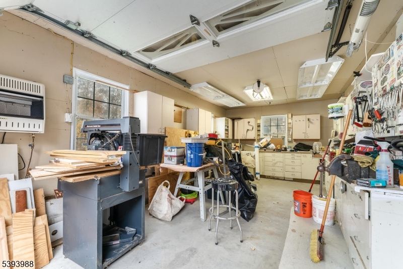 Newton, New Jersey, 07860, United States, 3 Bedrooms Bedrooms, ,3 BathroomsBathrooms,Residential,For Sale,1980842