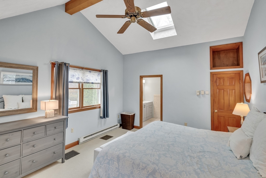 Burlington, Massachusetts, 01803, United States, 6 Bedrooms Bedrooms, ,4 BathroomsBathrooms,Residential,For Sale,1988373