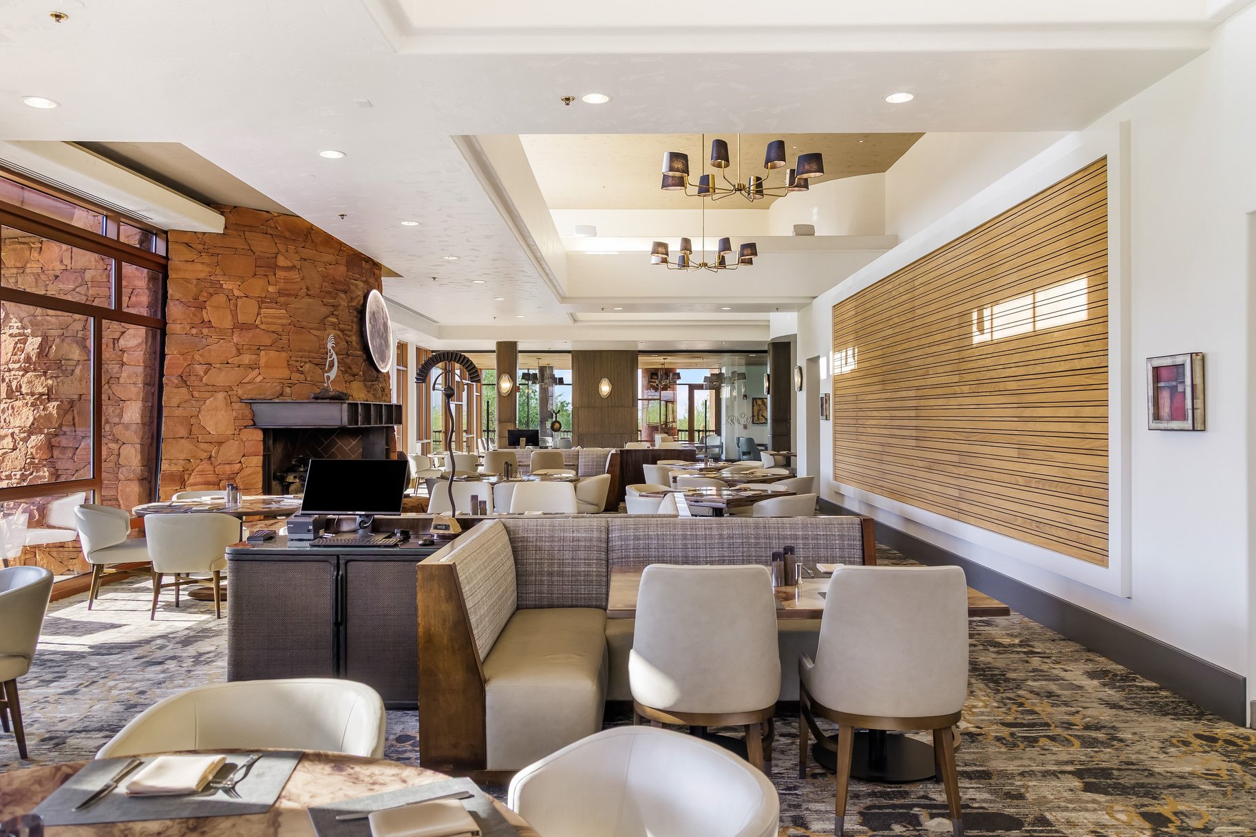  Former Parade Home in Lava Cove of Entrada Country Club - 物件實景