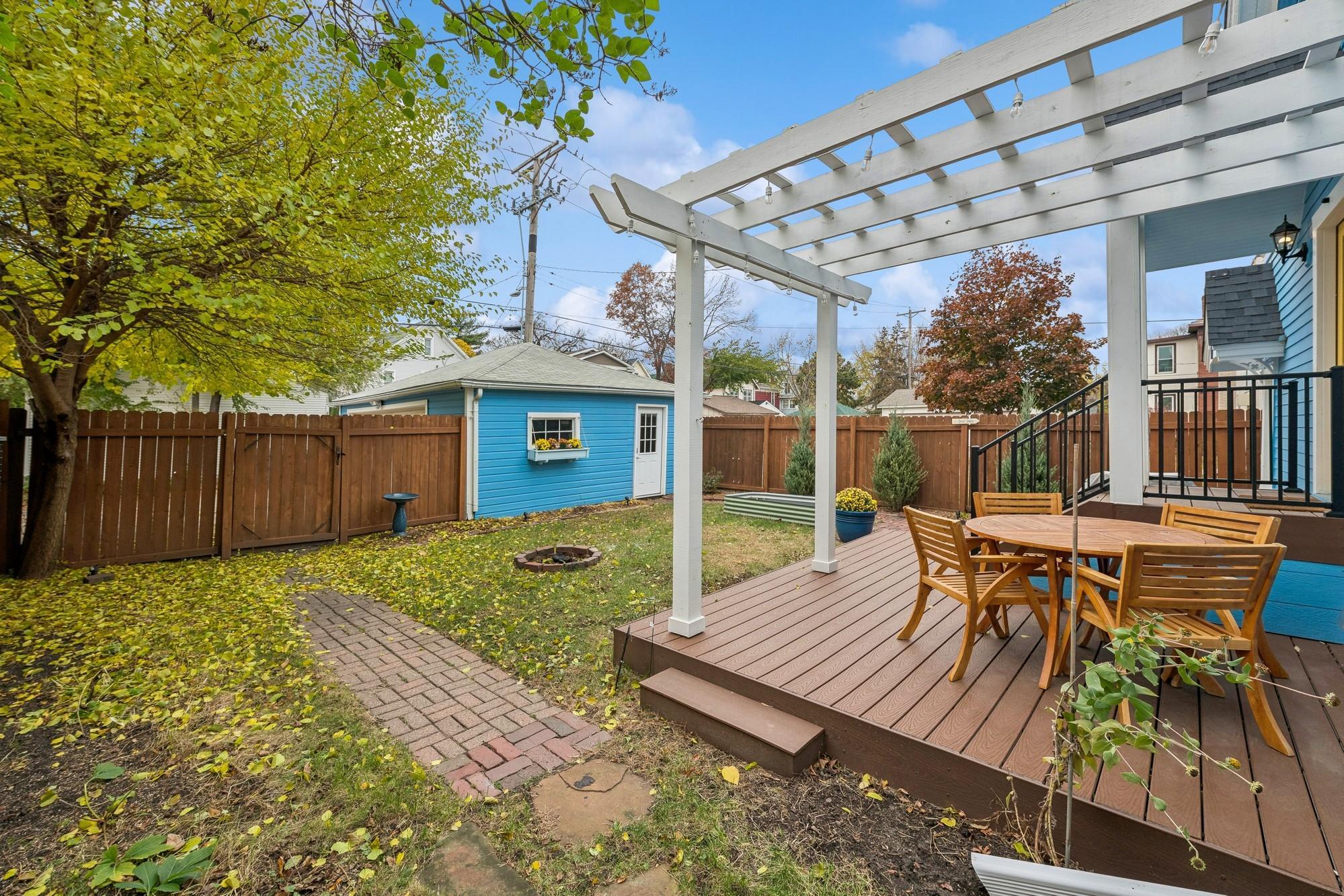 Minneapolis, Minnesota, 55408, United States, 4 Bedrooms Bedrooms, ,2 BathroomsBathrooms,Residential,For Sale,1898421