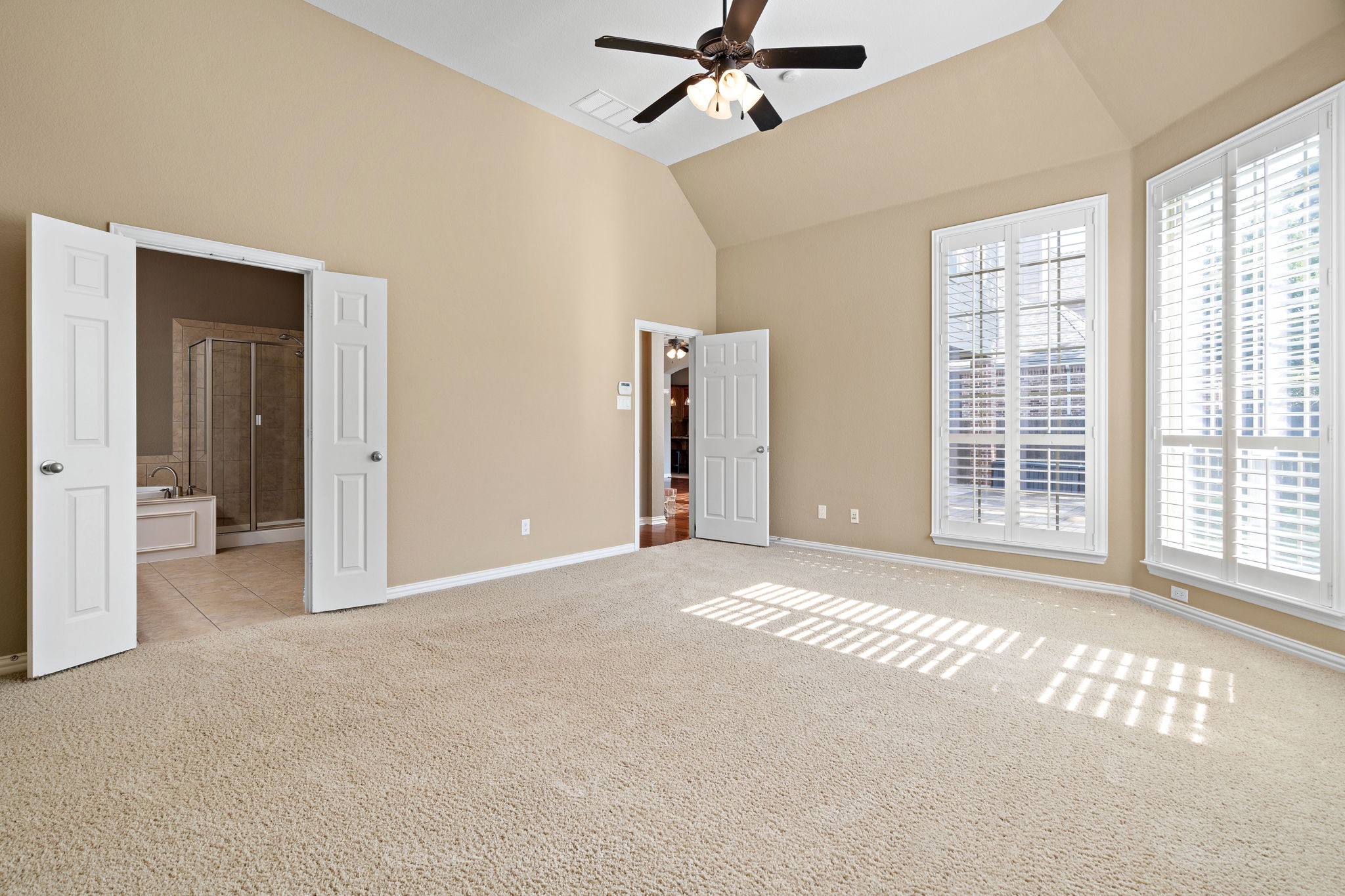 Fort Worth, Texas, 76244, United States, 4 Bedrooms Bedrooms, ,4 BathroomsBathrooms,Residential,For Sale,1901219