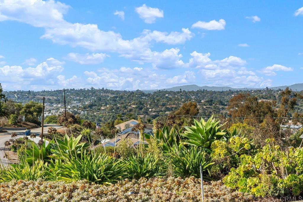 Vista, California, 92084, United States, 4 Bedrooms Bedrooms, ,3 BathroomsBathrooms,Residential,For Sale,1988004