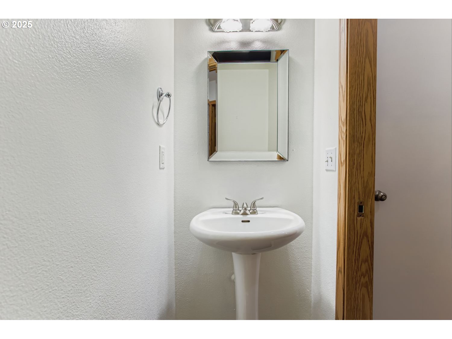 Vancouver, Washington, 98661, United States, 4 Bedrooms Bedrooms, ,2 BathroomsBathrooms,Residential,For Sale,2012371