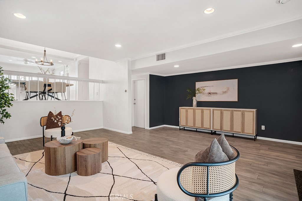 Woodland Hills, California, 91367, United States, 2 Bedrooms Bedrooms, ,3 BathroomsBathrooms,Residential,For Sale,1920124
