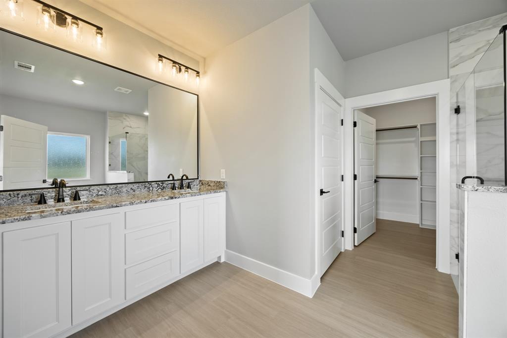 West Tawakoni, Texas, 75474, United States, 4 Bedrooms Bedrooms, ,2 BathroomsBathrooms,Residential,For Sale,2005786