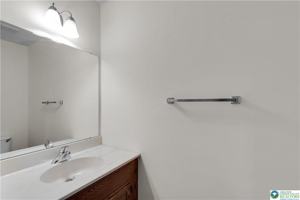 Northampton, Pennsylvania, 18067, United States, 3 Bedrooms Bedrooms, ,3 BathroomsBathrooms,Residential,For Sale,2049020