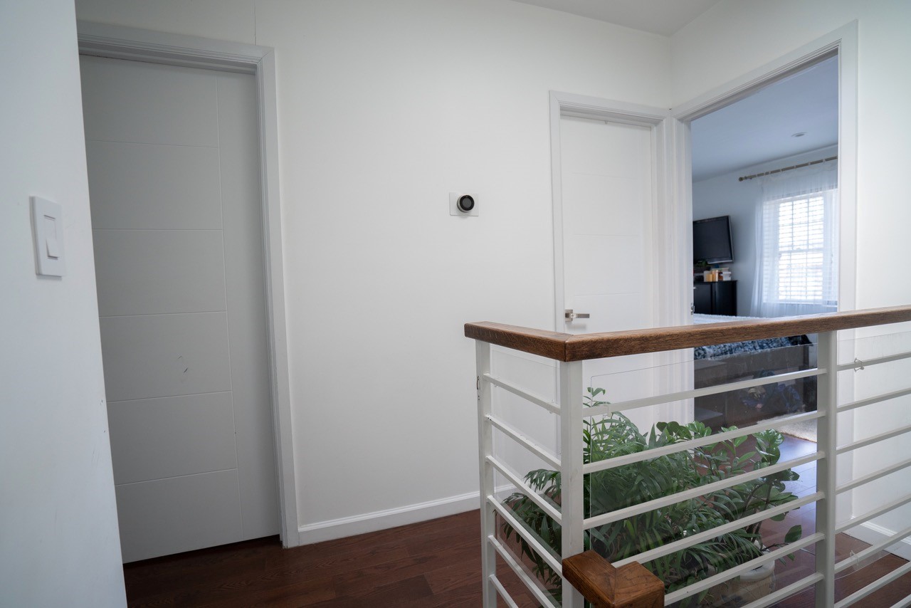 Middle Village, New York, 11379, United States, 3 Bedrooms Bedrooms, ,2 BathroomsBathrooms,Residential,For Sale,2001755