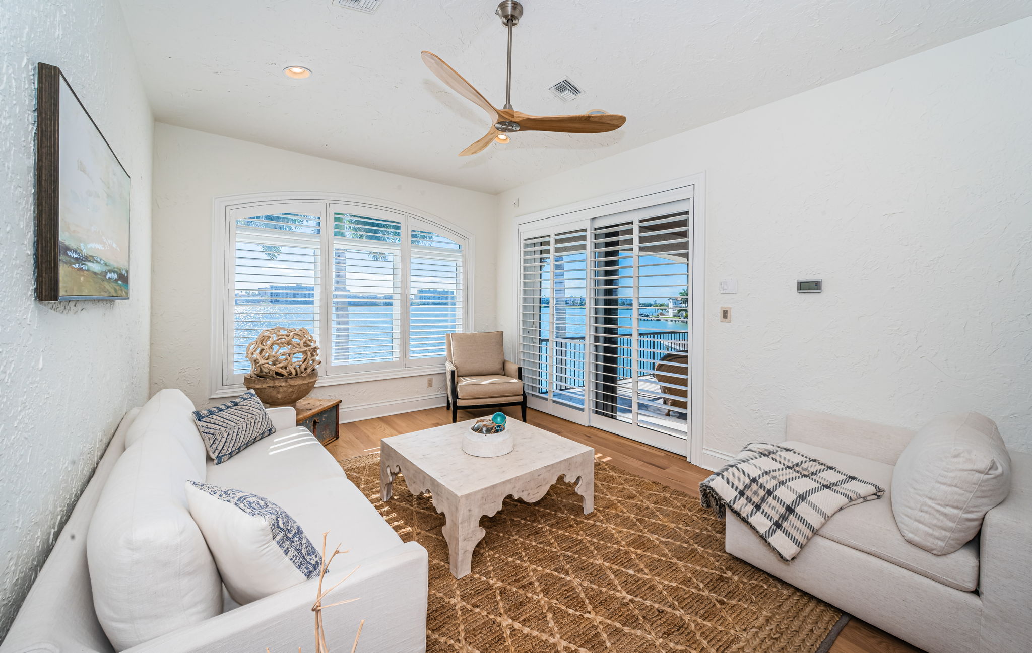 St Petersburg, Florida, 33707, United States, 5 Bedrooms Bedrooms, ,5 BathroomsBathrooms,Residential,For Sale,2007772