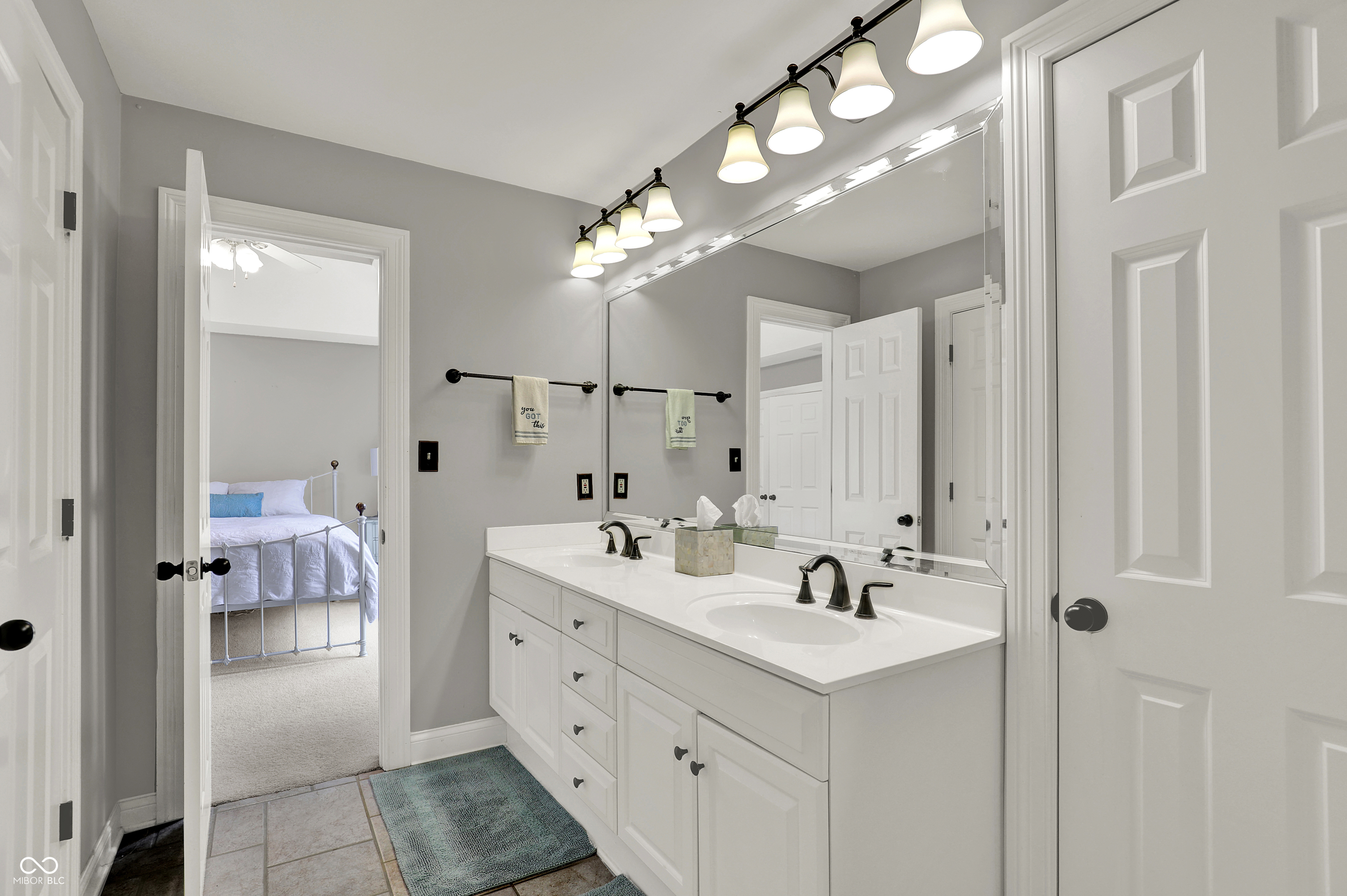 Zionsville, Indiana, 46077, United States, 5 Bedrooms Bedrooms, ,5 BathroomsBathrooms,Residential,For Sale,1978641