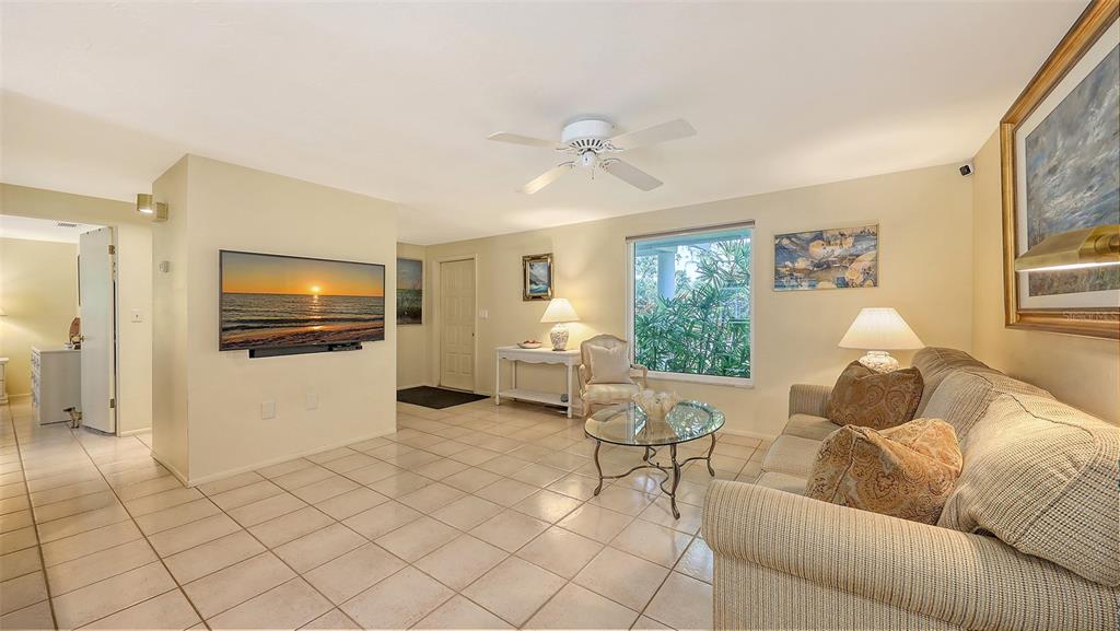Sarasota, Florida, 34234, United States, 2 Bedrooms Bedrooms, ,2 BathroomsBathrooms,Residential,For Sale,1875494