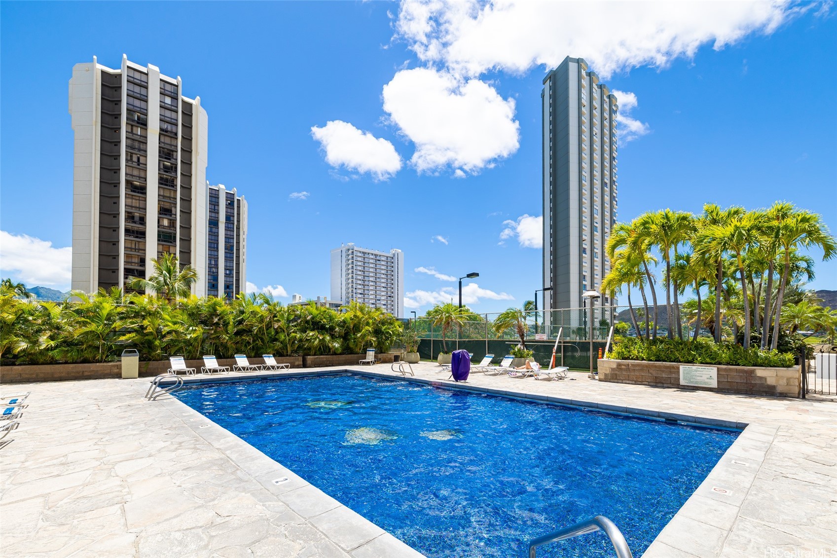 Honolulu, Hawaii, 96815, United States, 1 Bedroom Bedrooms, ,1 BathroomBathrooms,Residential,For Sale,1986211
