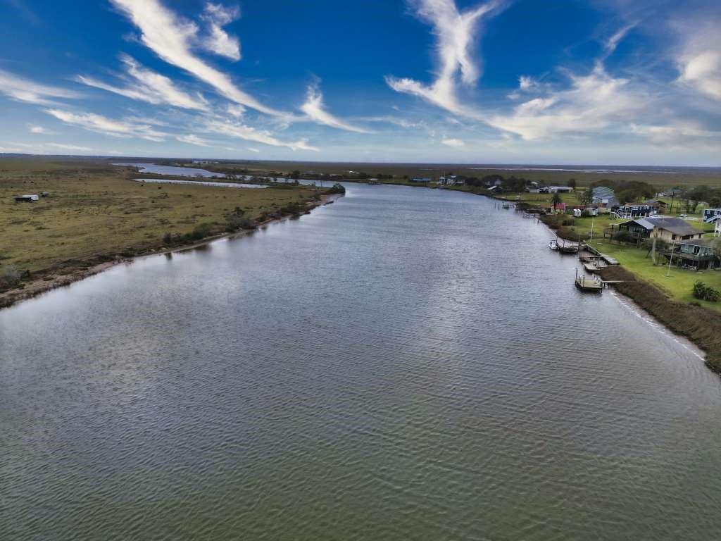 Brazoria, Texas, 77422, United States, 4 Bedrooms Bedrooms, ,3 BathroomsBathrooms,Residential,For Sale,1935189