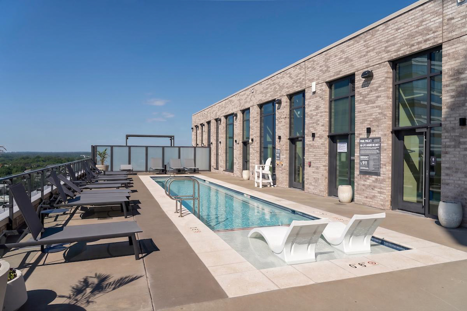  1650 Silver Hill Drive, Mclean, VA, 22102 - 物件實景