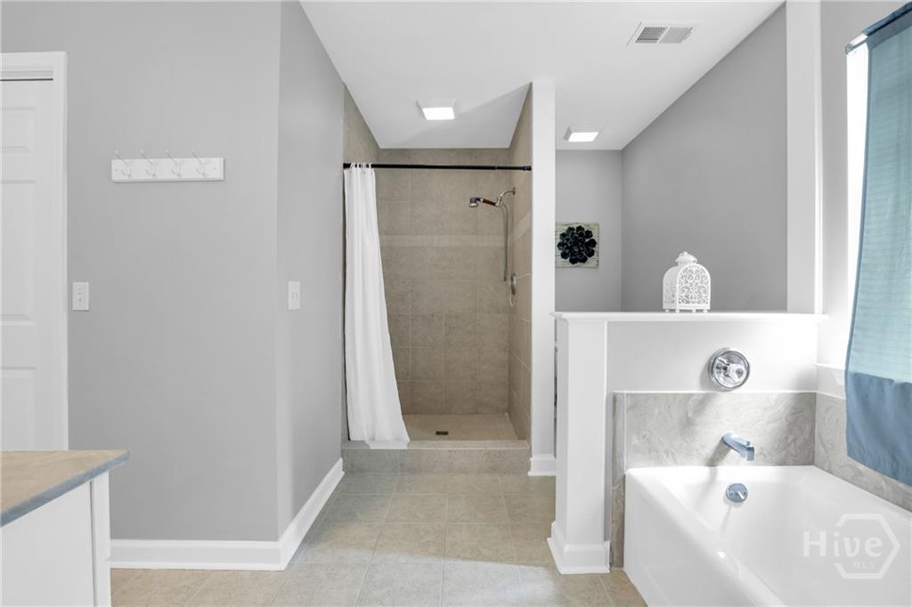 Savannah, Georgia, 31410, United States, 3 Bedrooms Bedrooms, ,2 BathroomsBathrooms,Residential,For Sale,1921952