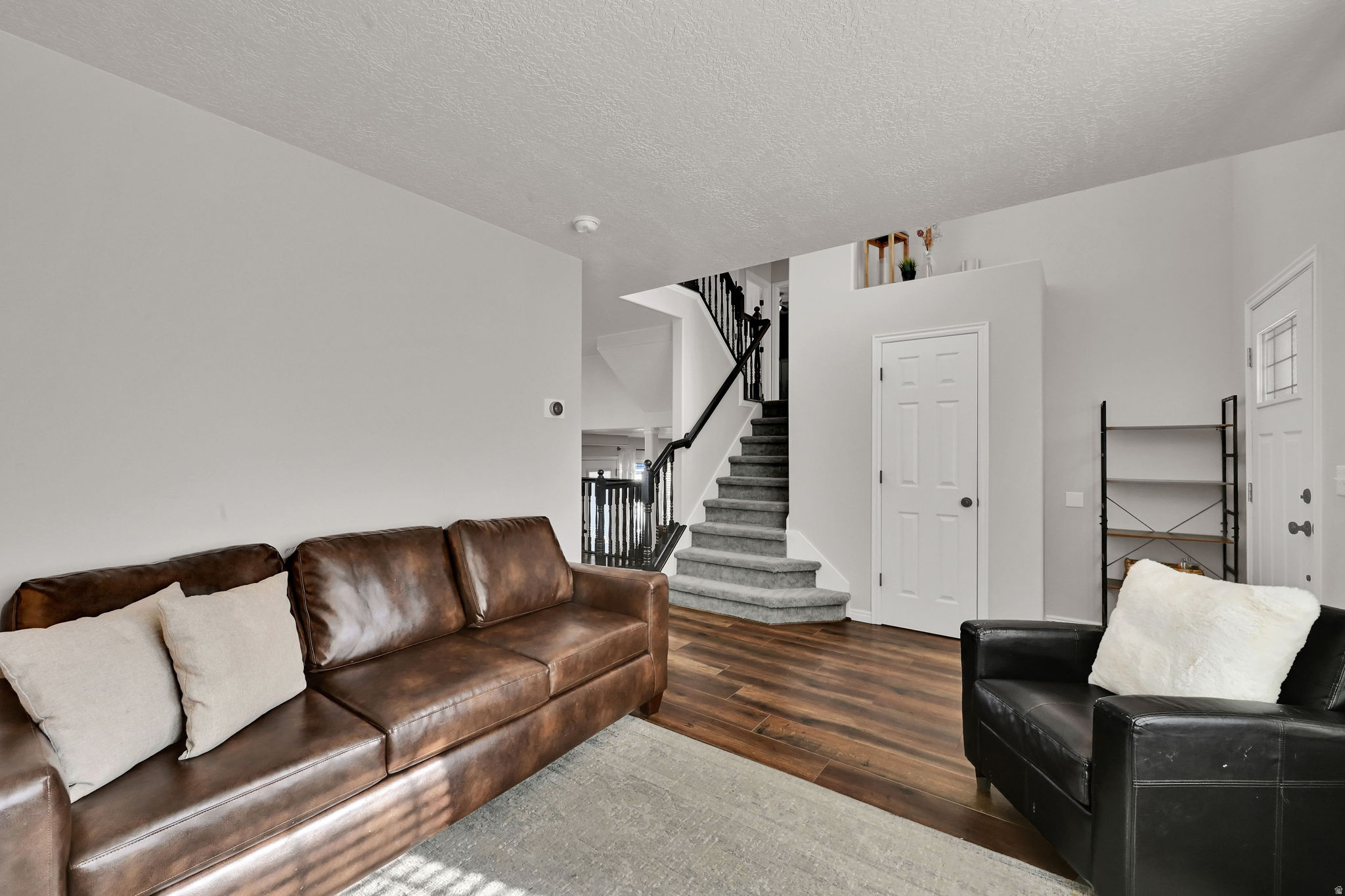 Clinton, Utah, 84015, United States, 5 Bedrooms Bedrooms, ,3 BathroomsBathrooms,Residential,For Sale,1987600