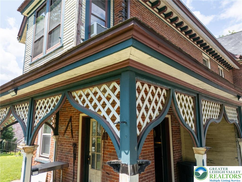 Jim Thorpe Boro, Pennsylvania, 18229, United States, 7 Bedrooms Bedrooms, ,3 BathroomsBathrooms,Residential,For Sale,1903669