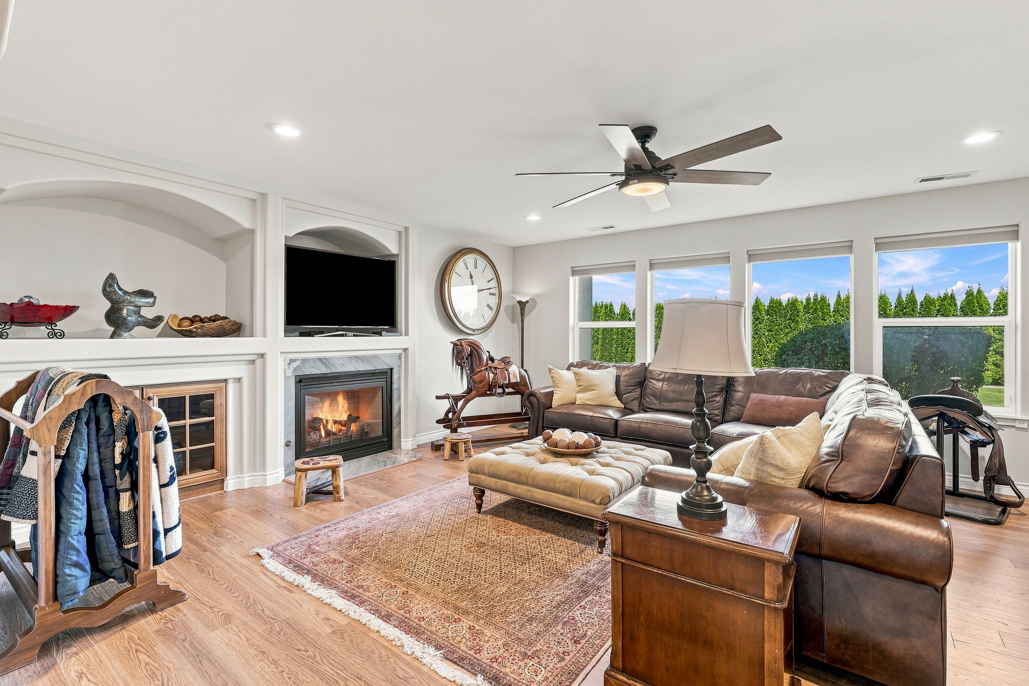  Welcome to 292 Meadow Hills Dr - 物件實景